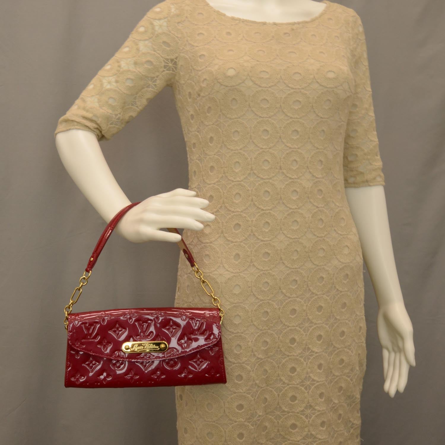 Louis Vuitton Vernis Sunset Boulevard Pomme D'Amour 2 of 6