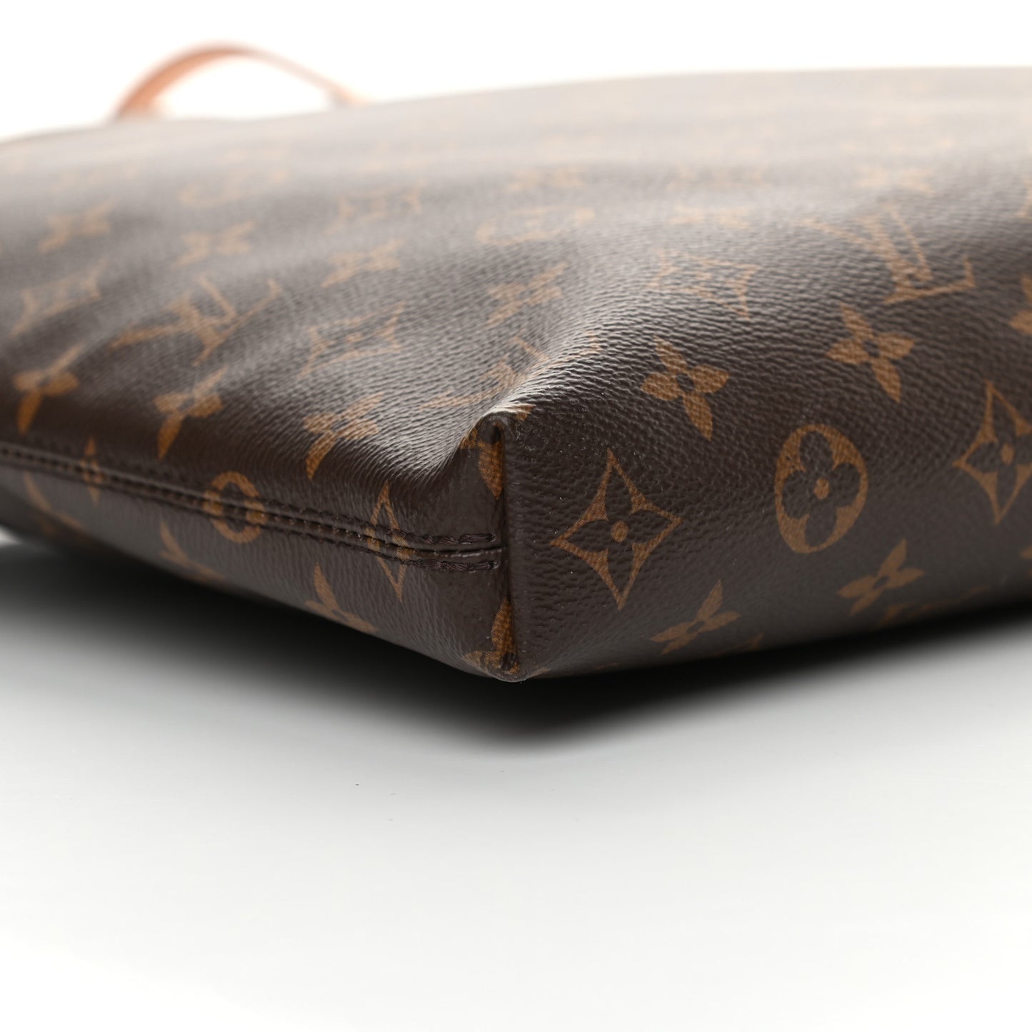 Monogram Carry It