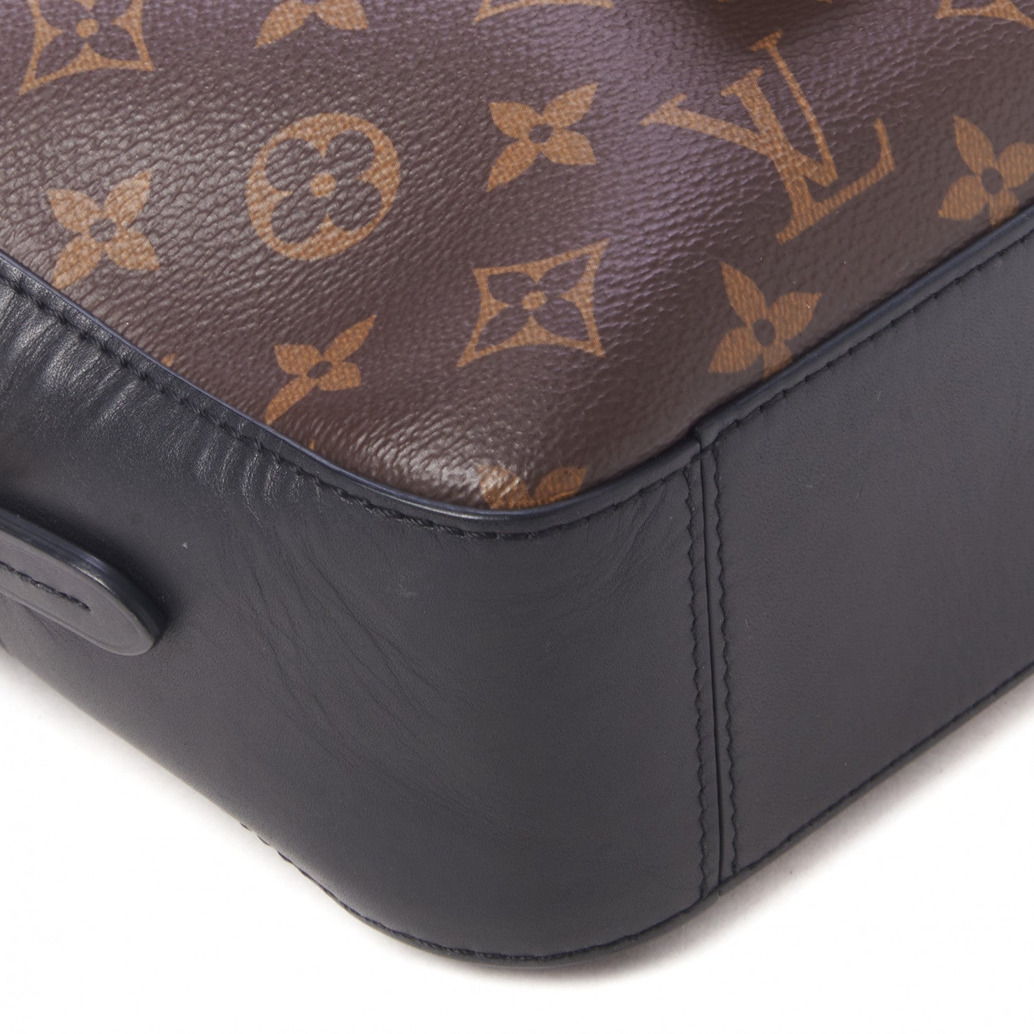 Louis Vuitton Monogram Saintonge Black 6 of 8