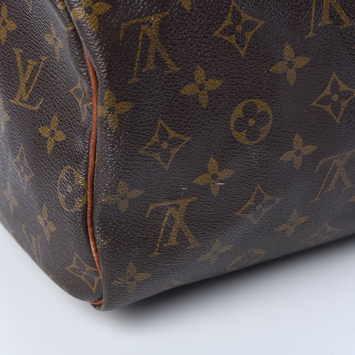 Louis Vuitton Monogram Speedy 30 22 of 25
