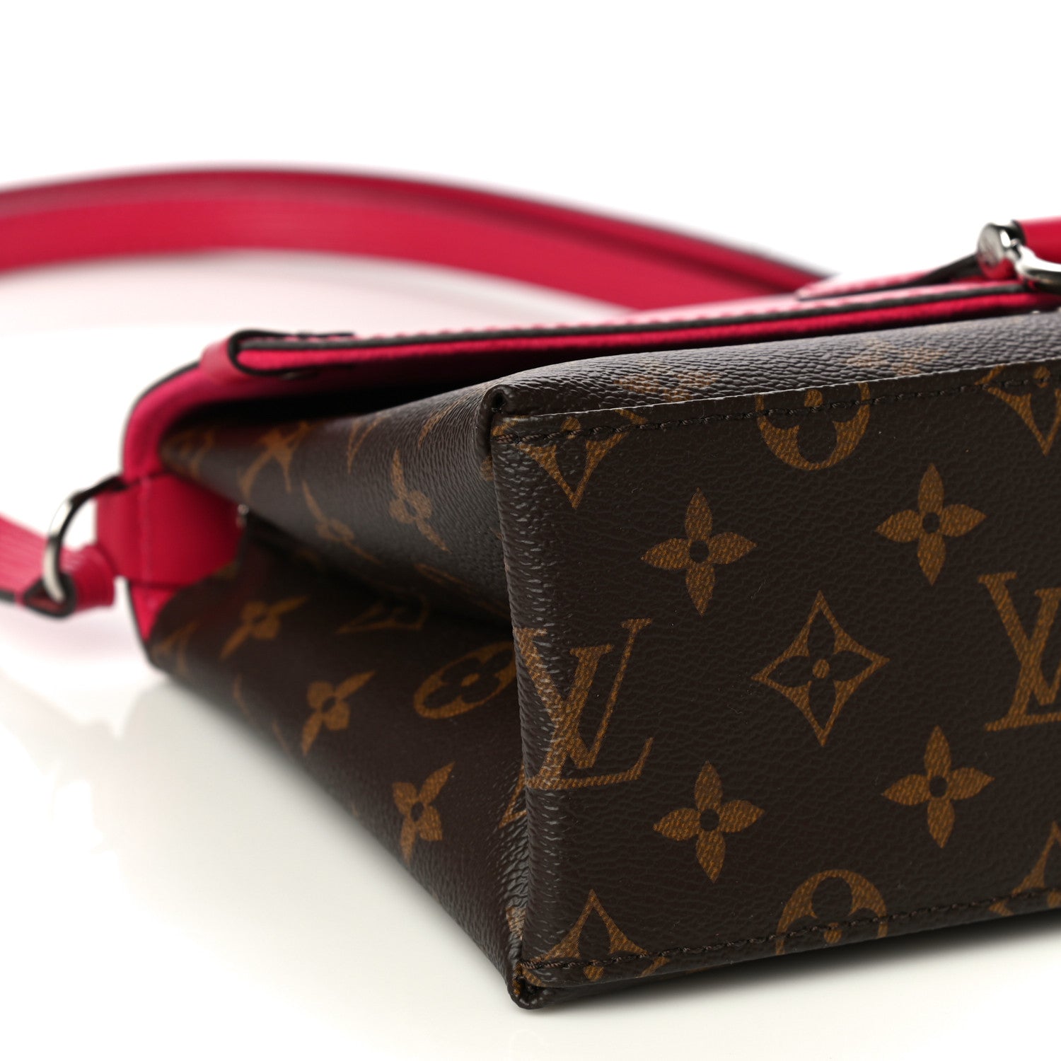 Louis Vuitton Monogram Epi Saint Michel Freesia 9 of 13