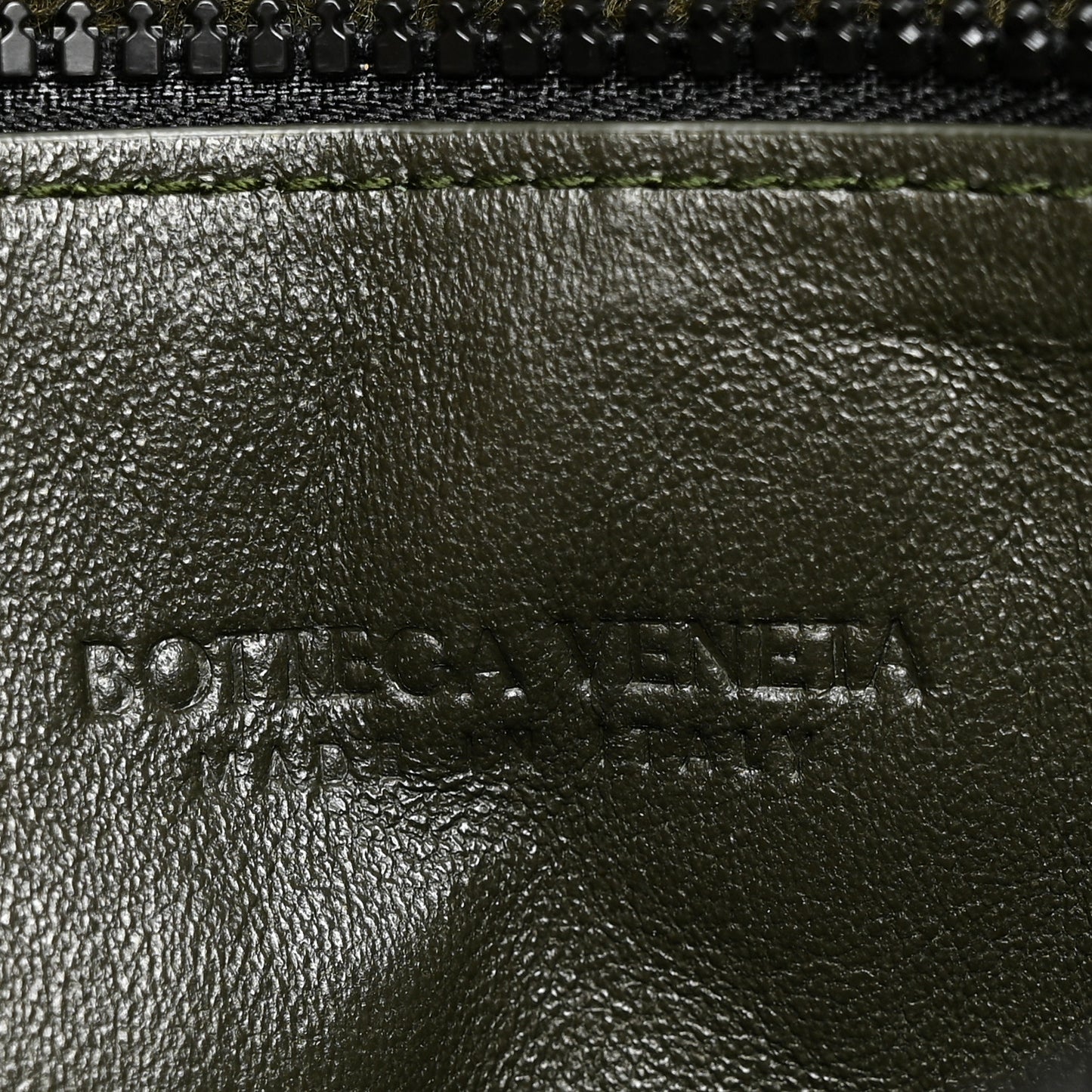 Calfskin Maxi Intrecciato Puffy Laptop Pouch Camping