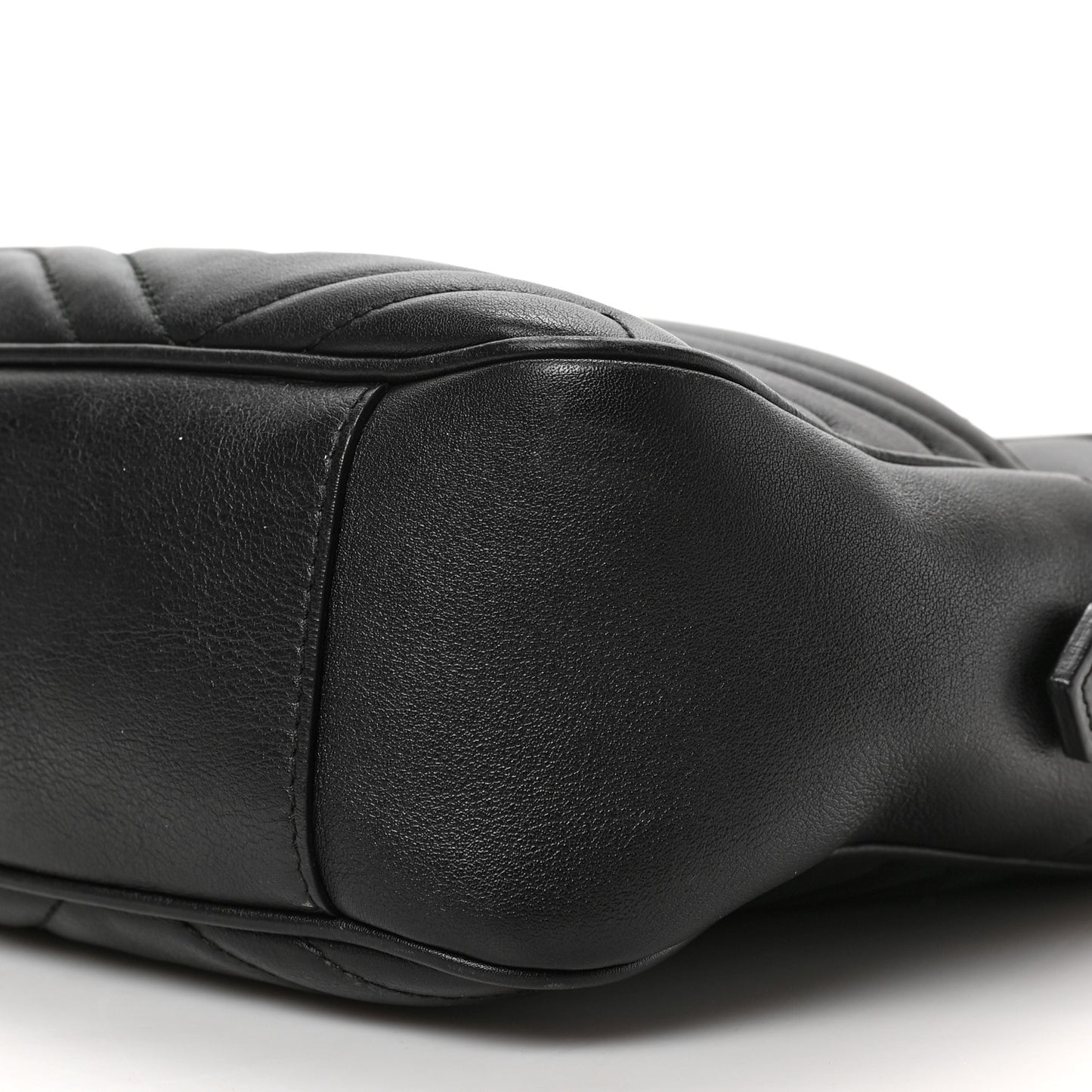 Calfskin Matelasse Medium GG Marmont Chain Shoulder Bag Black