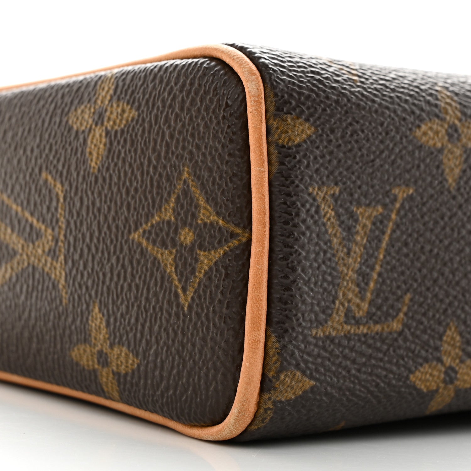 Louis Vuitton Monogram Recital 9 of 11