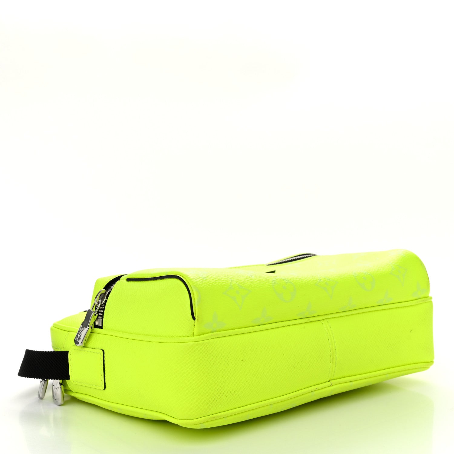 Louis Vuitton Taigarama Outdoor Messenger Yellow 4 of 10