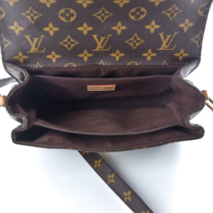 Louis Vuitton Monogram Pochette Metis 7 of 25