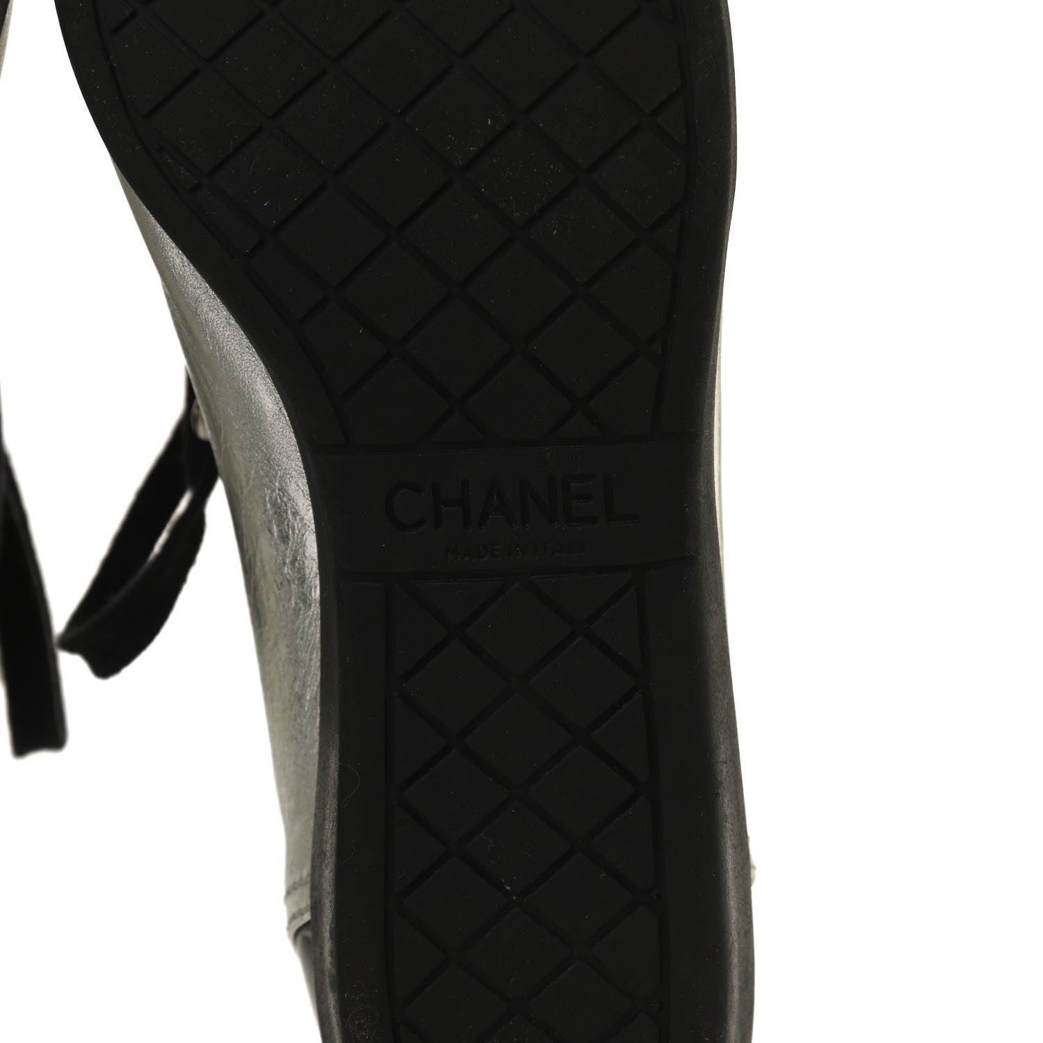 Chanel Metallic Lambskin Patent Cap Toe CC Sneakers 39.5 Silver Black 15 of 17