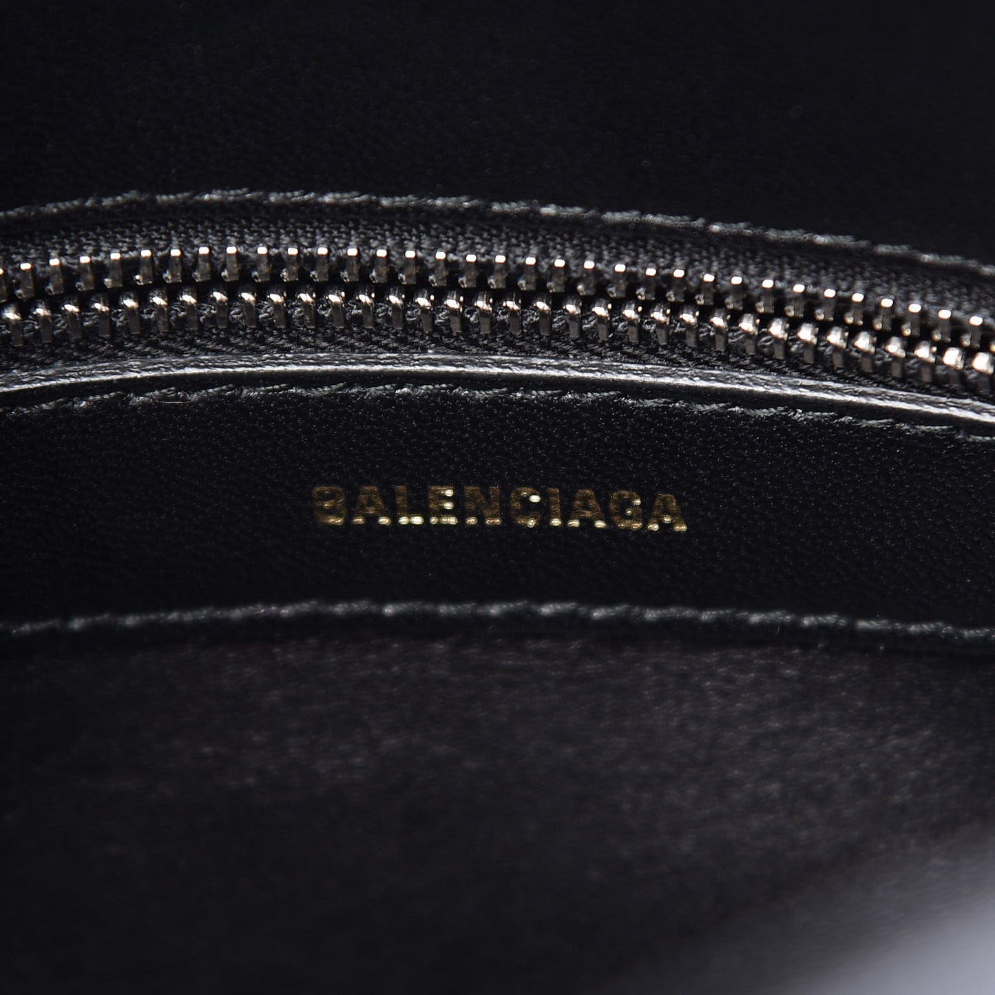 Signature Grained Calfskin Logo S Ville Top Handle Bag Black Rose Shocking