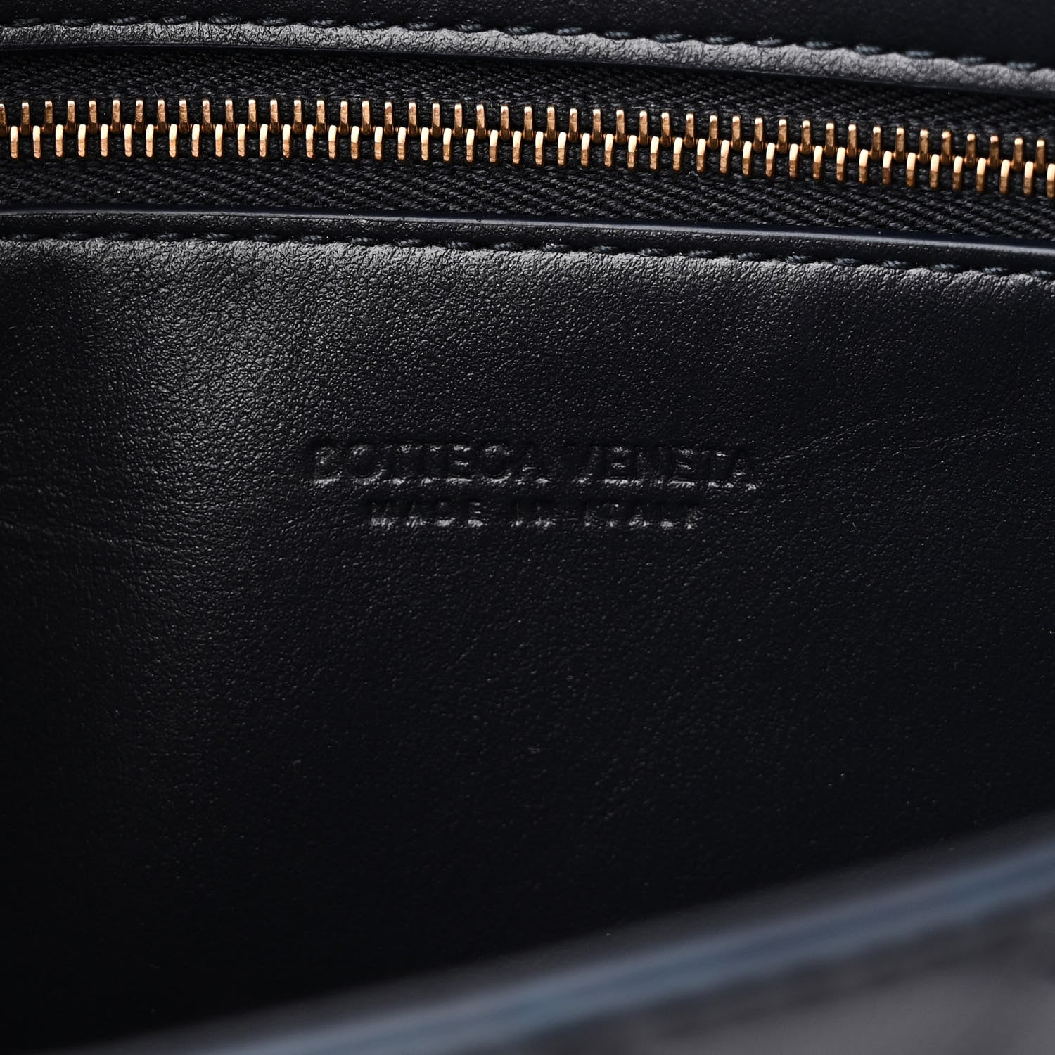 Bottega Veneta Nappa Intrecciato Andiamo Shoulder Bag Space 6 of 9