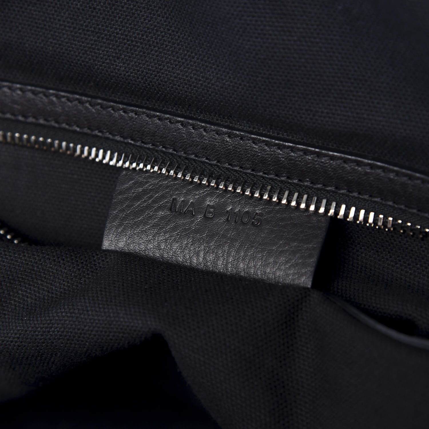 Givenchy Waxy Grained Calfskin Medium Nightingale Black 6 of 9