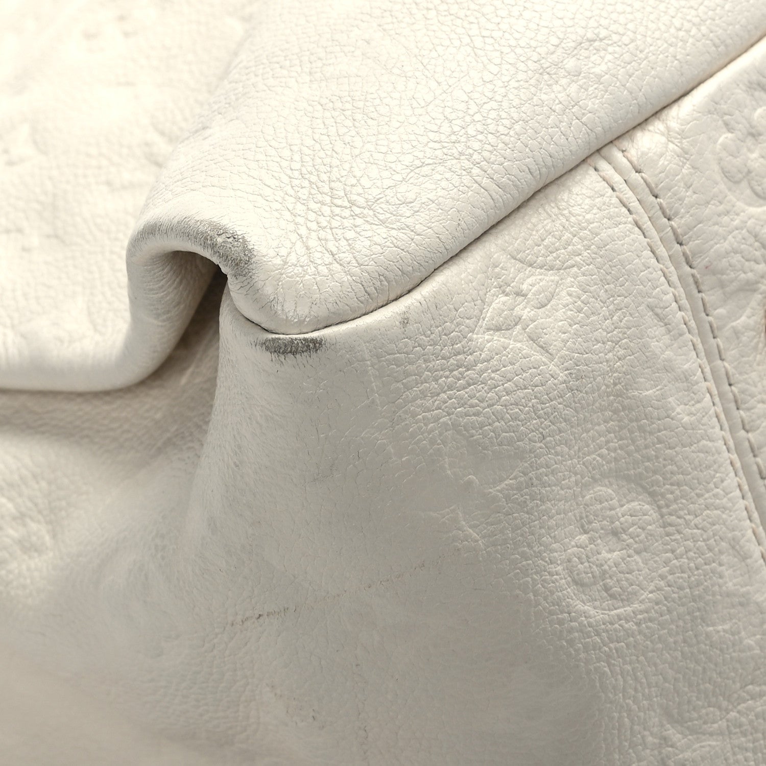 Louis Vuitton Empreinte Artsy MM Neige 7 of 10