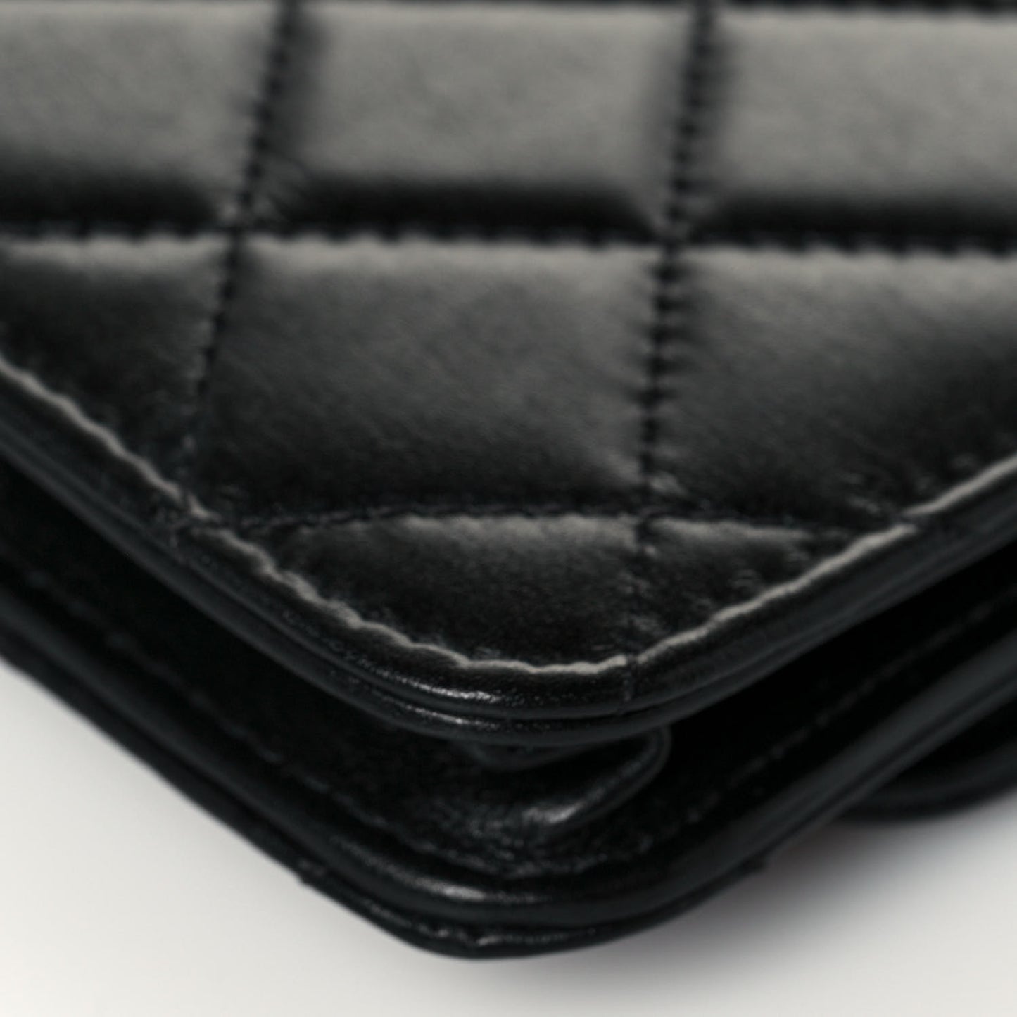 Calfskin Quilted Maxi Pearls Clutch With Chain Black