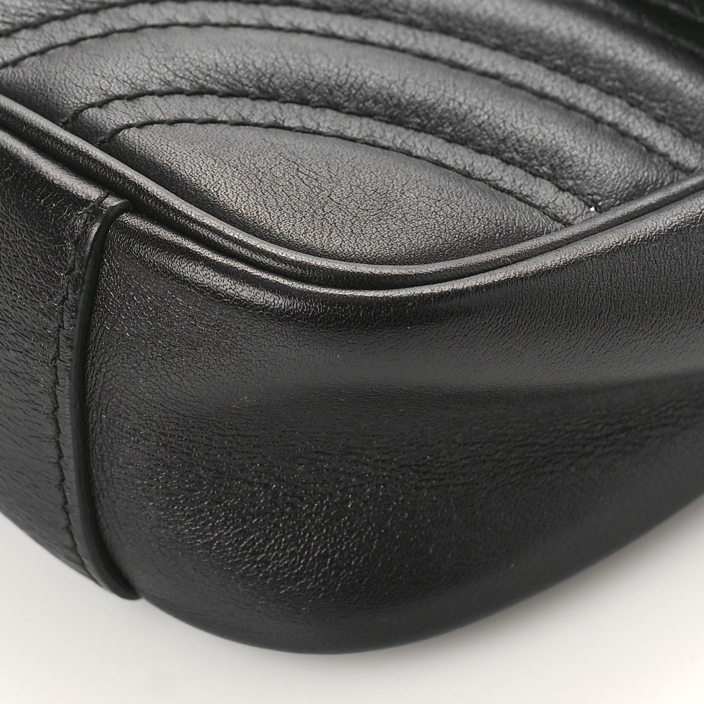 Calfskin Matelasse Mini GG Marmont Shoulder Bag Black