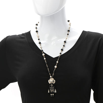 Chanel Gripoix Poured Glass Crystal Bead Pearl CC Lion Pendant Necklace Black Gold 2 of 6