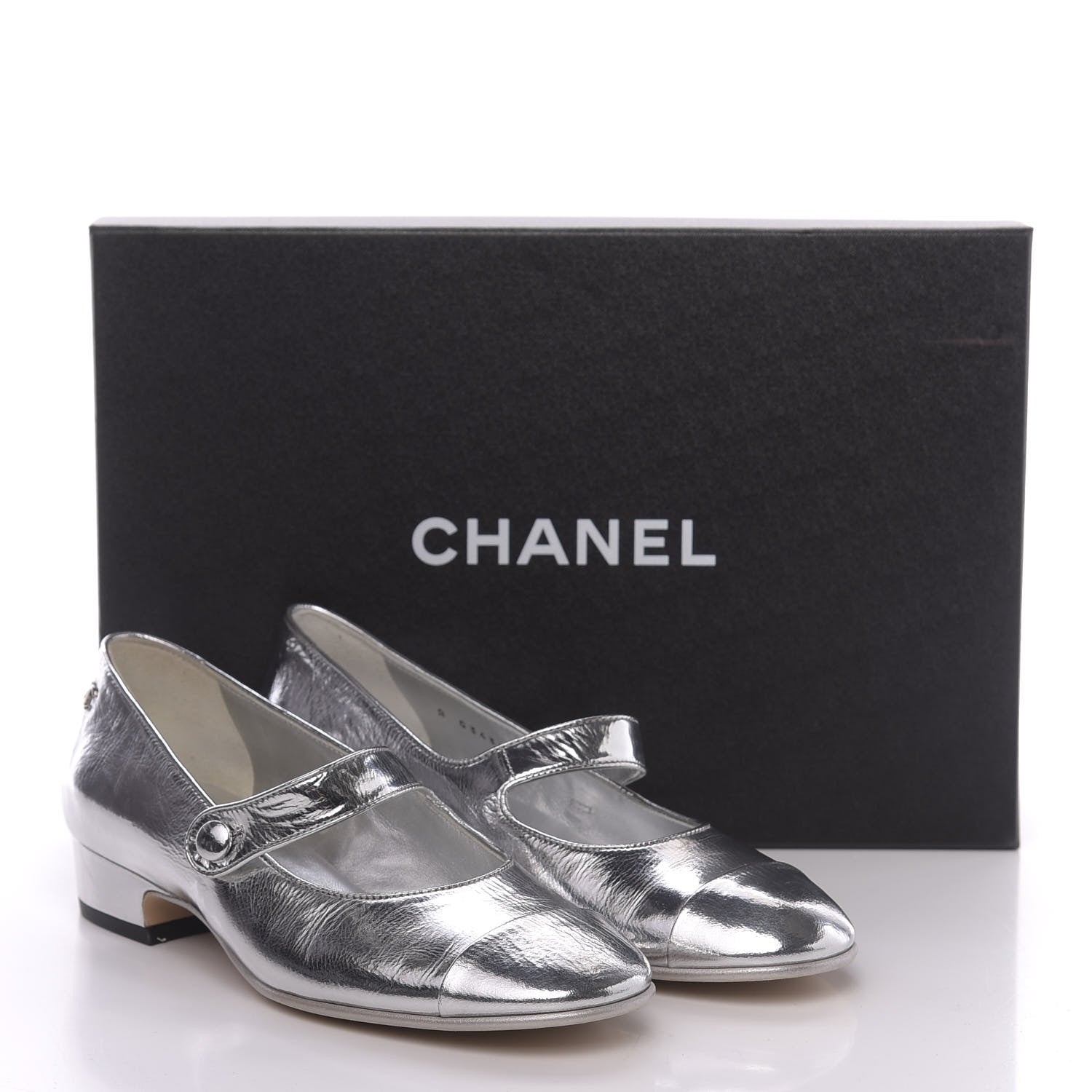 Chanel Laminated Goatskin Cap Toe Ballerina Flats 35.5 Silver 10 of 10