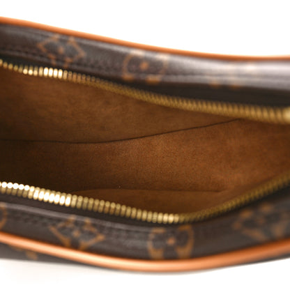Louis Vuitton Monogram Loop 5 of 9