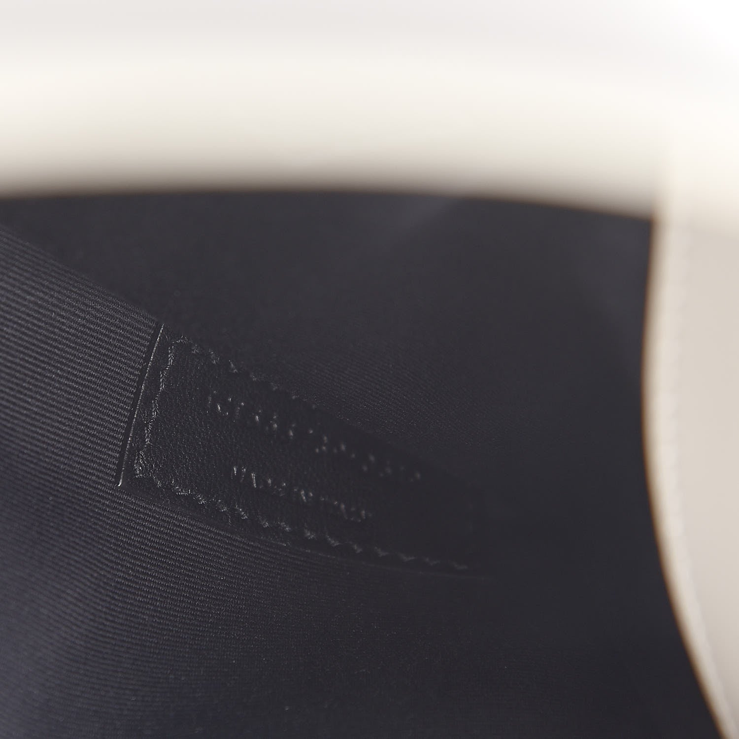 Saint Laurent Smooth Shiny Calfskin Uptown Pouch Crema Soft 7 of 13