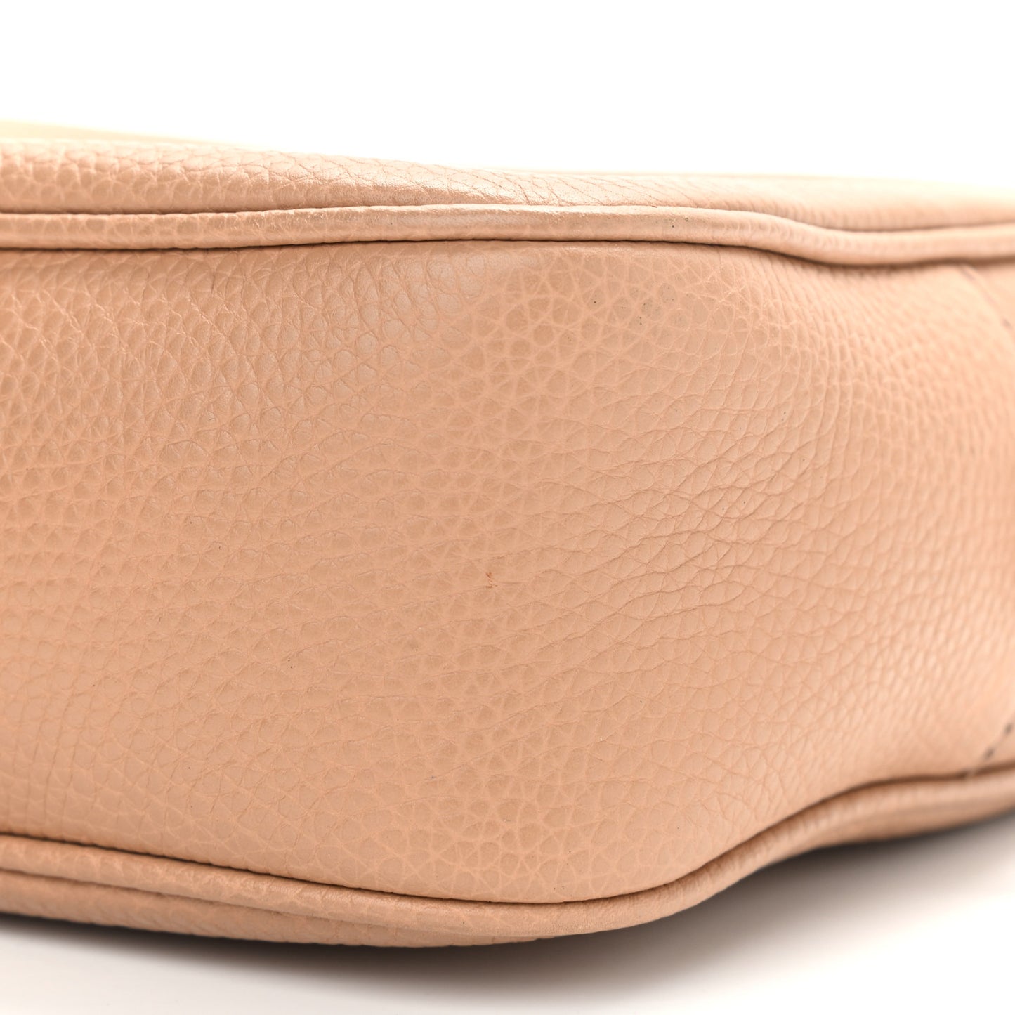 Pebbled Calfskin Small Soho Disco Bag Camelia