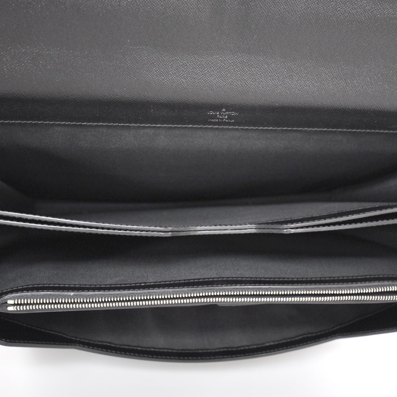 Louis Vuitton Taiga Robusto 2 Compartment Briefcase 6 of 11
