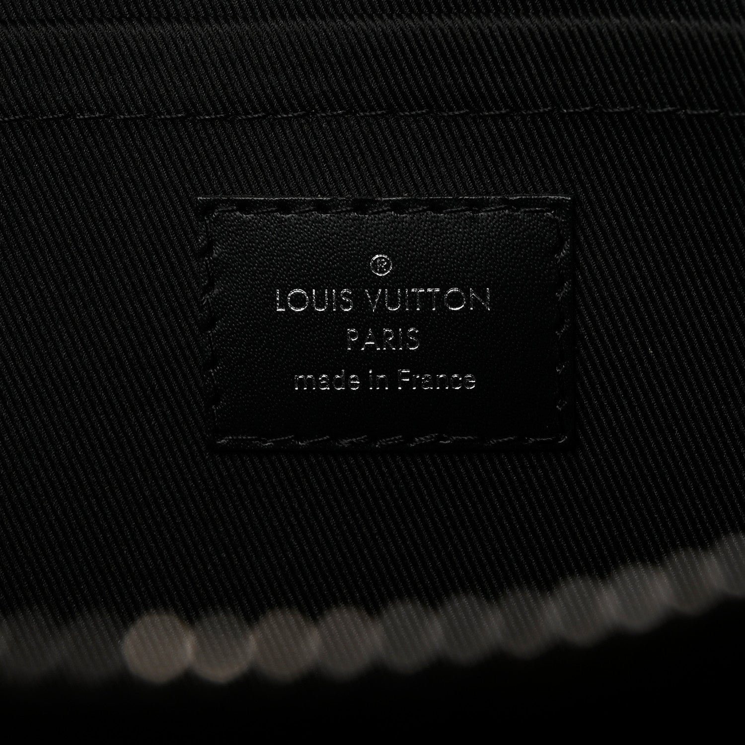 Louis Vuitton Monogram Eclipse Discovery Pochette GM 6 of 7