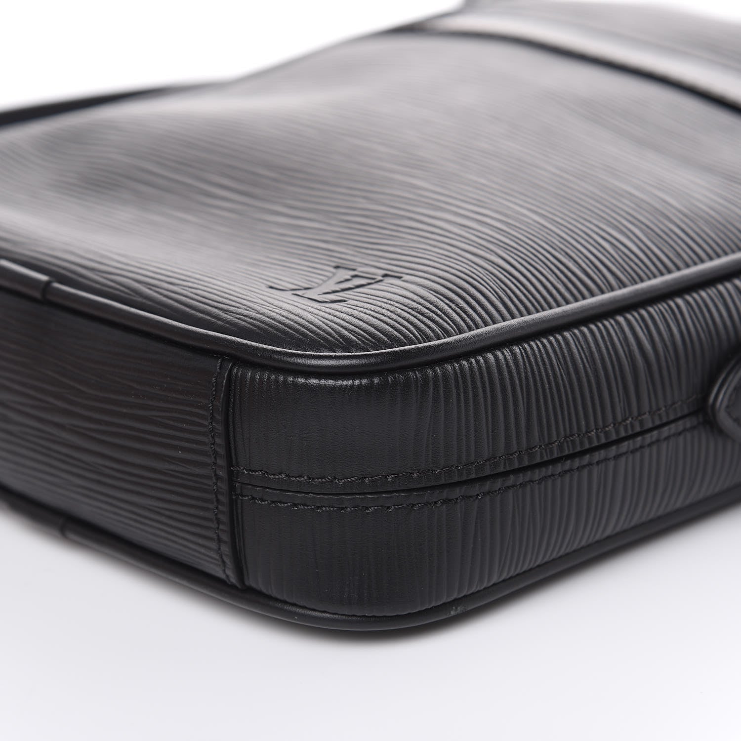 Louis Vuitton Epi Danube Slim Black 8 of 10