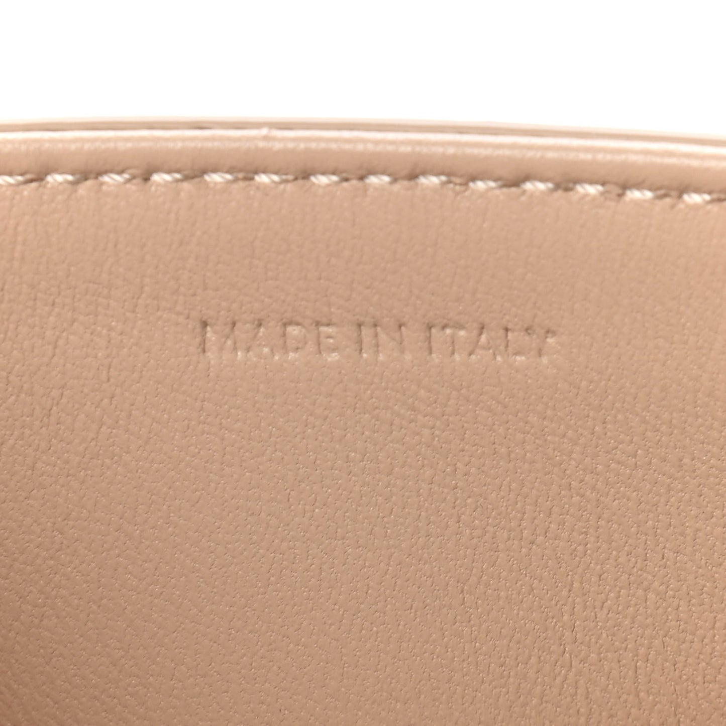 Shiny Calfskin Teen Triomphe Nude