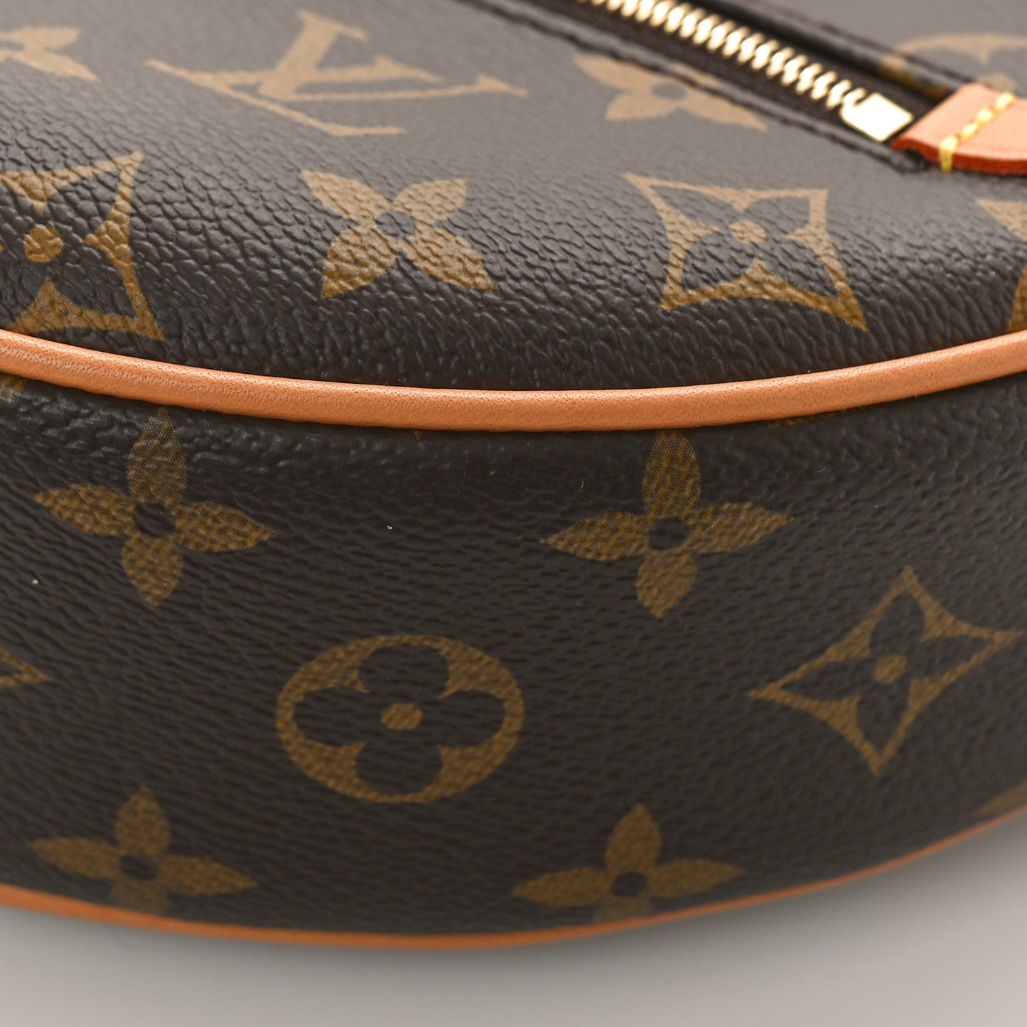 Monogram Loop
