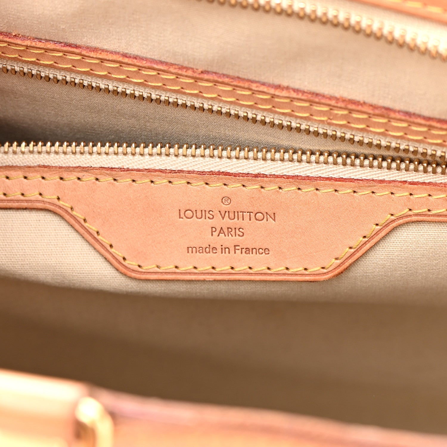 Louis Vuitton Vernis Brea GM Blanc Corail 6 of 13
