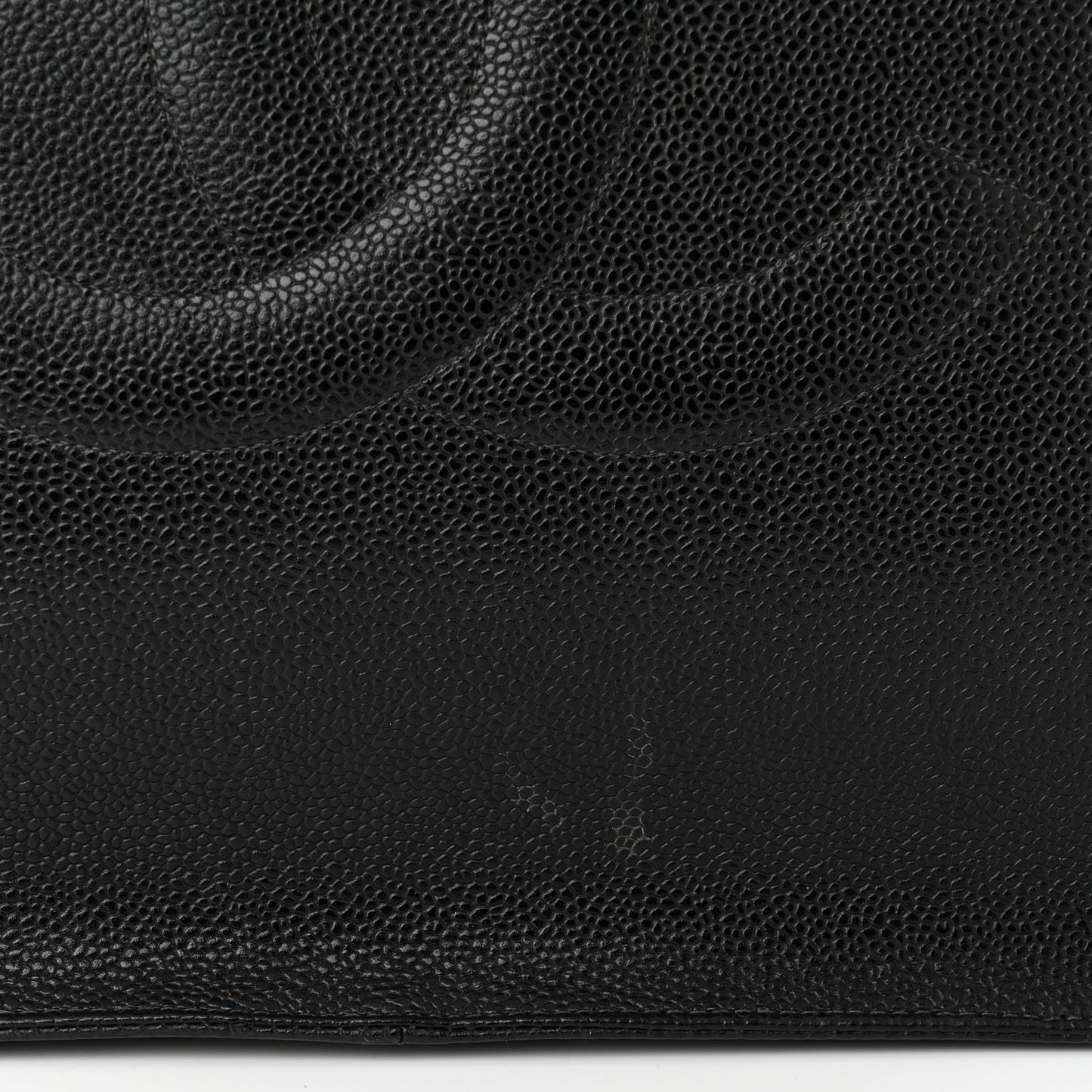 Caviar CC Tote Black
