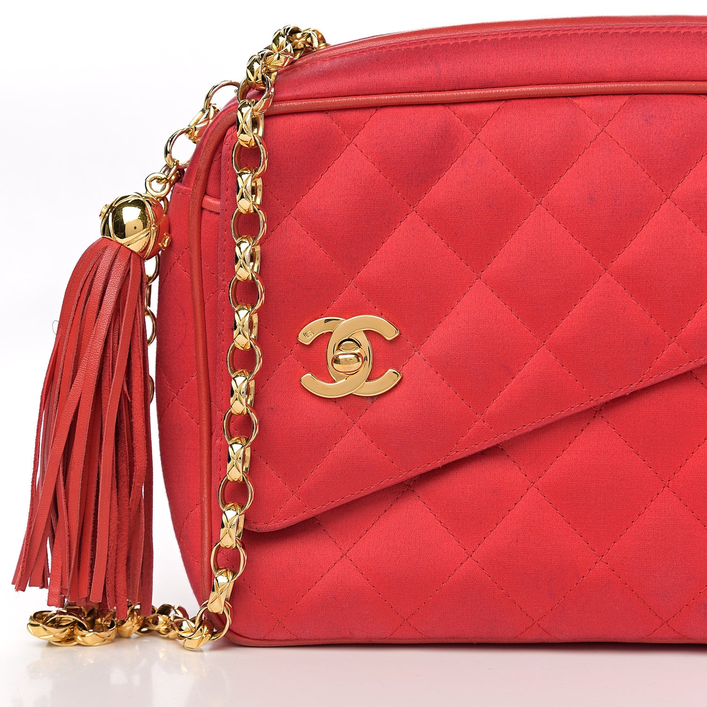 Satin Quilted CC Tassel Camera Case Red