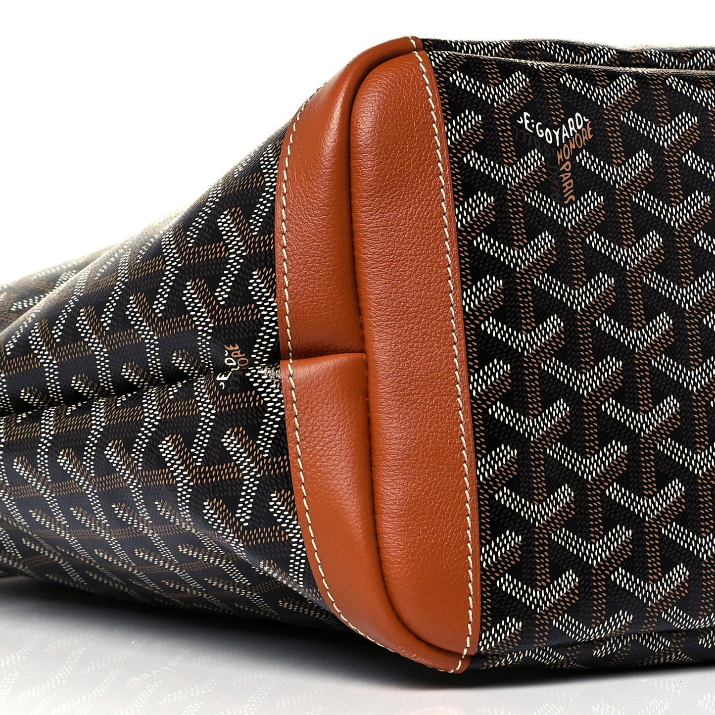 Goyardine Artois MM Black Gold