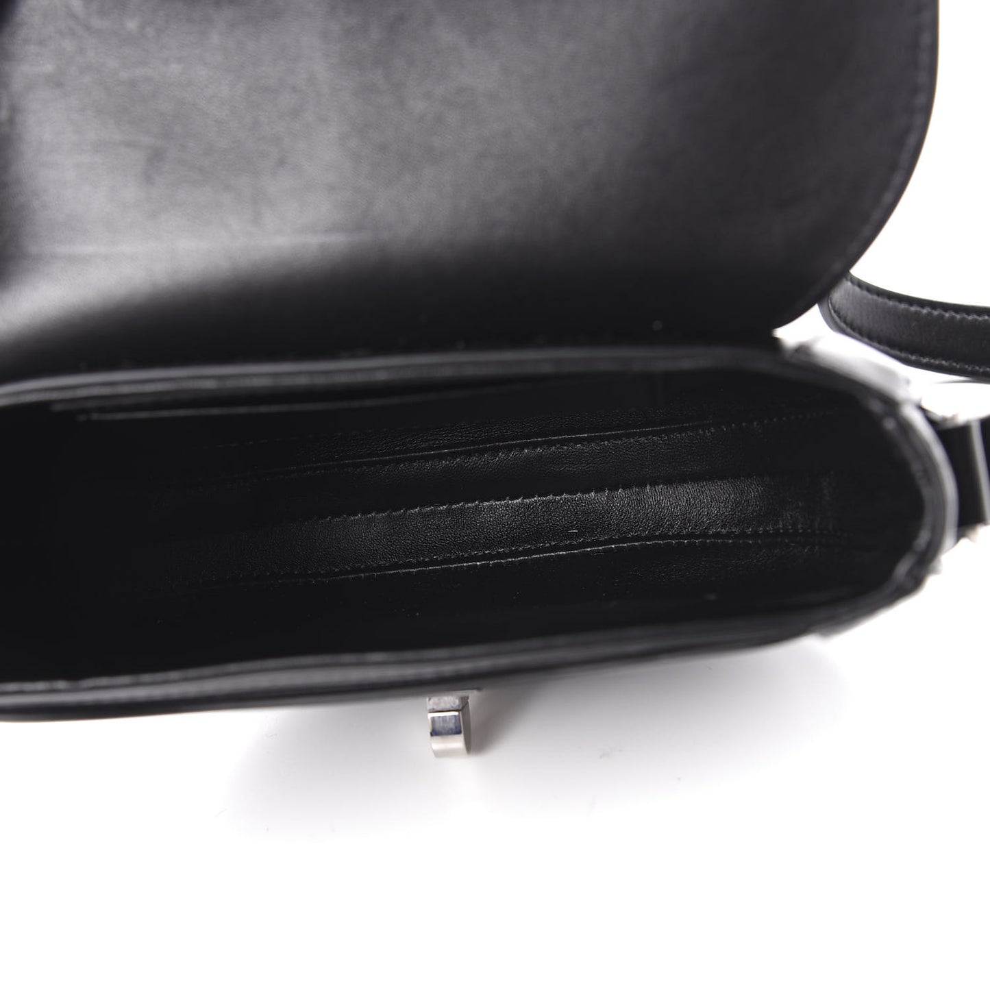 Satinated Calfskin Besace Small 16 Black