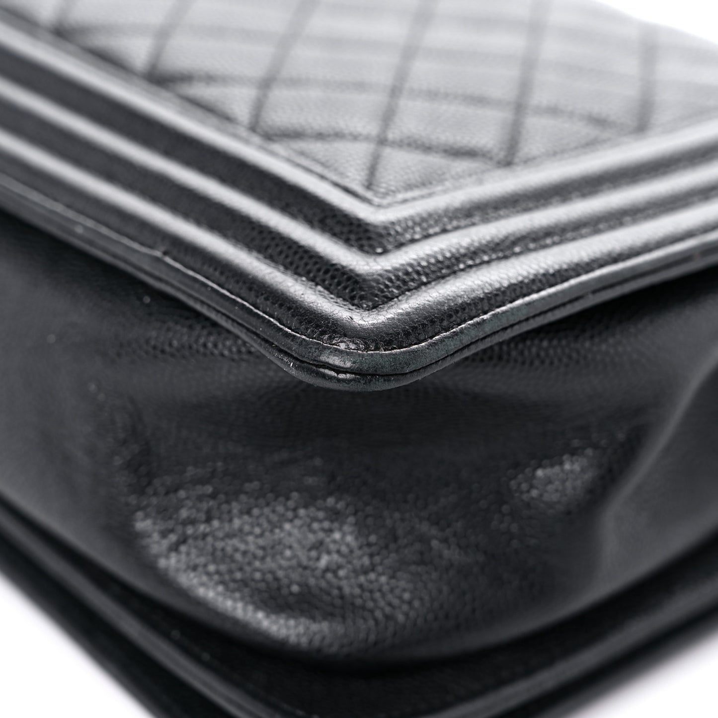 Caviar Quilted New Medium Boy Flap Black