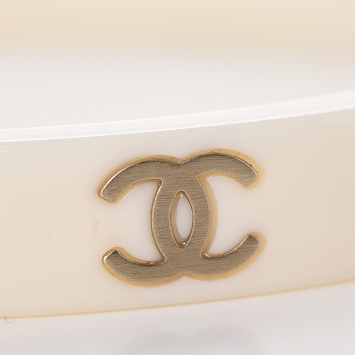 Resin Metal CC Bangle White
