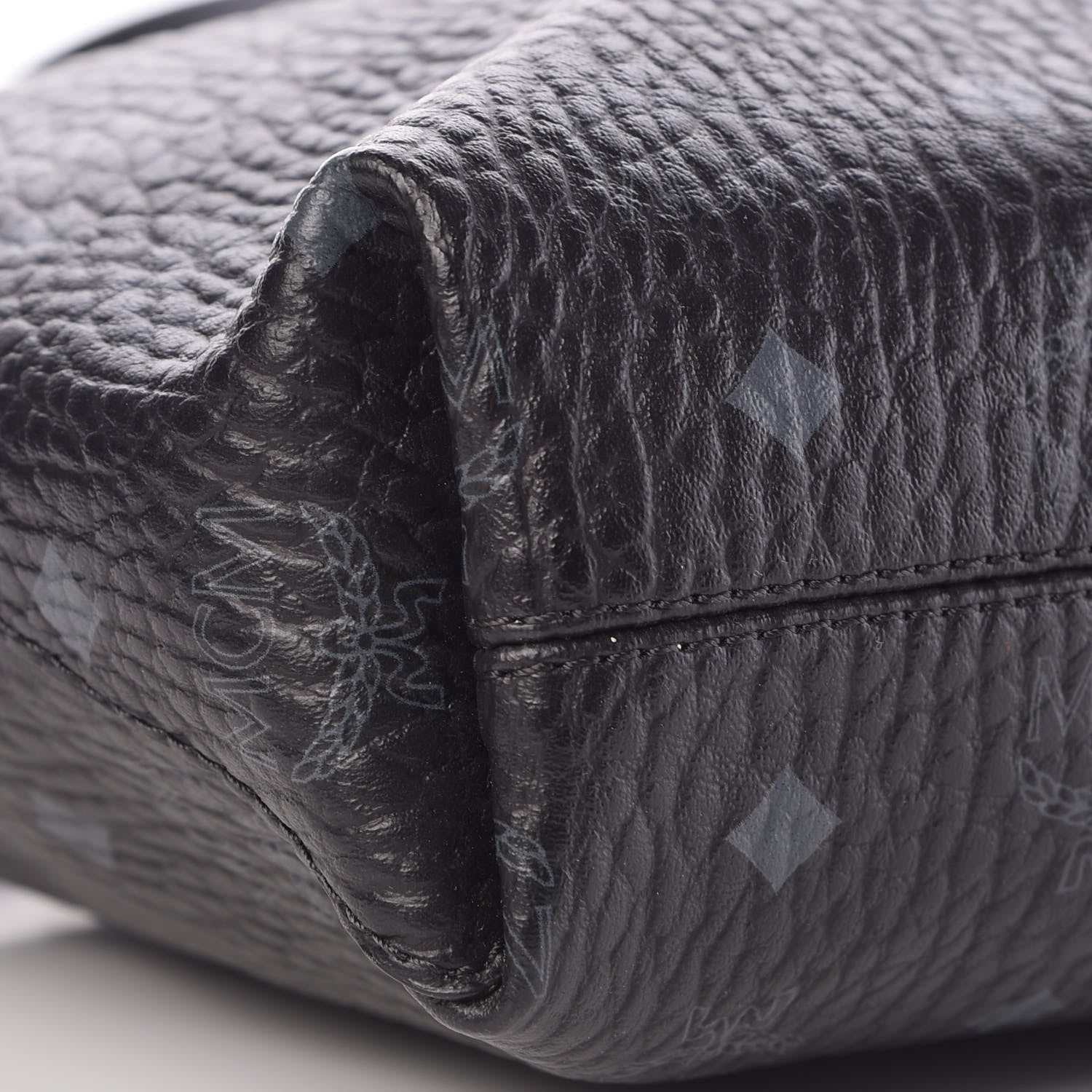 MCM Visetos Medium Klara Shoulder Bag Black 9 of 11