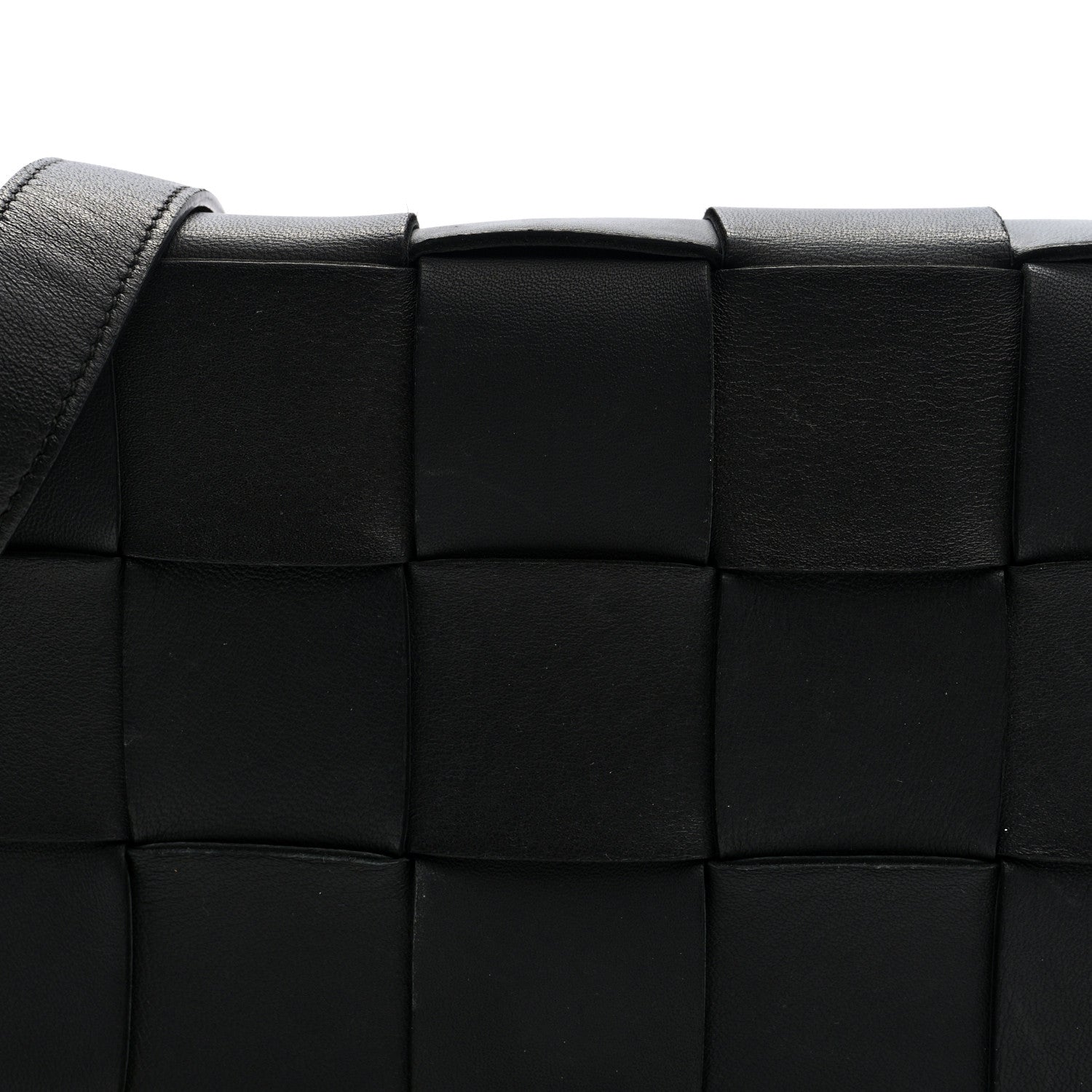 Bottega Veneta Lambskin Maxi Intrecciato Cassette Crossbody Bag Black 7 of 10
