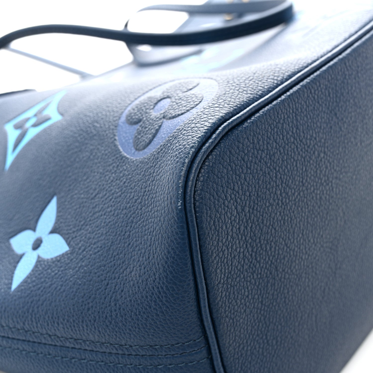 Louis Vuitton Empreinte Monogram Giant Neverfull MM Degrade Bleu 13 of 14