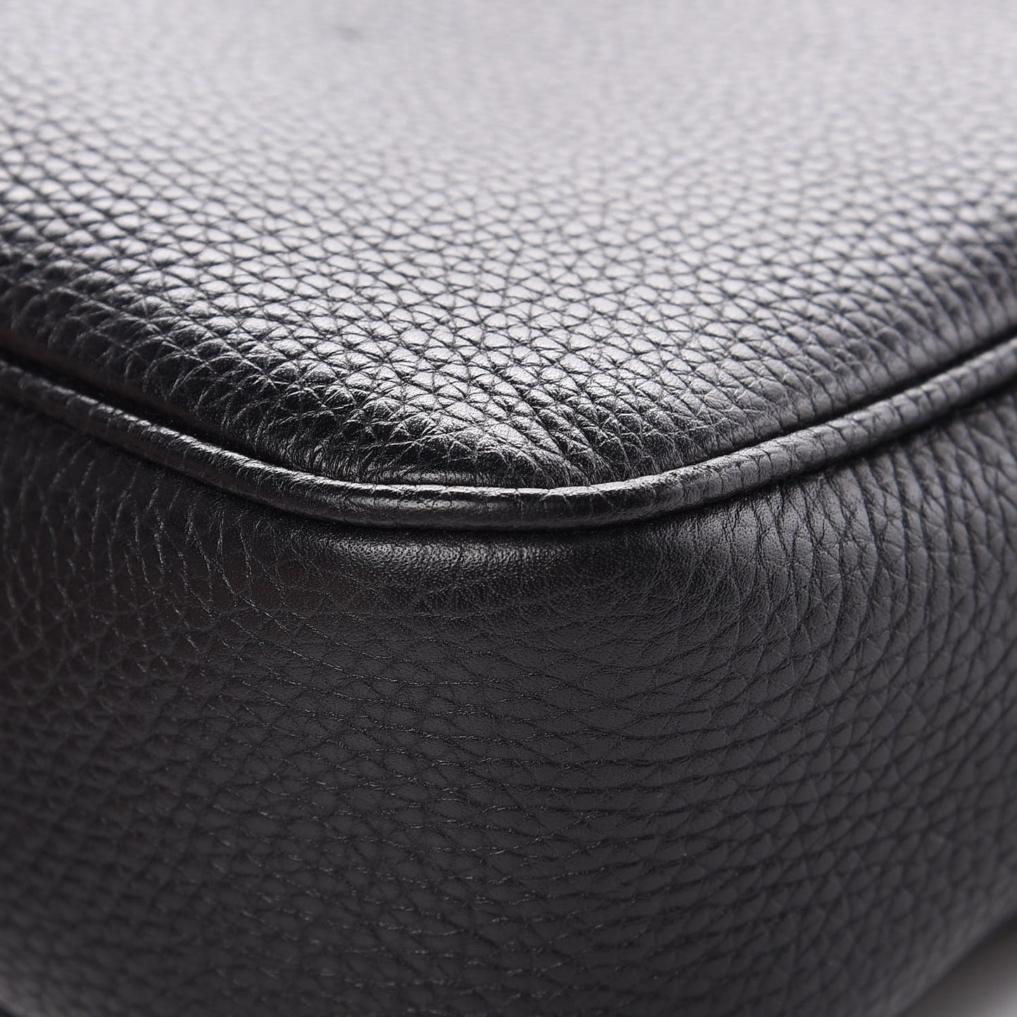 Pebbled Calfskin Small Soho Disco Bag Black