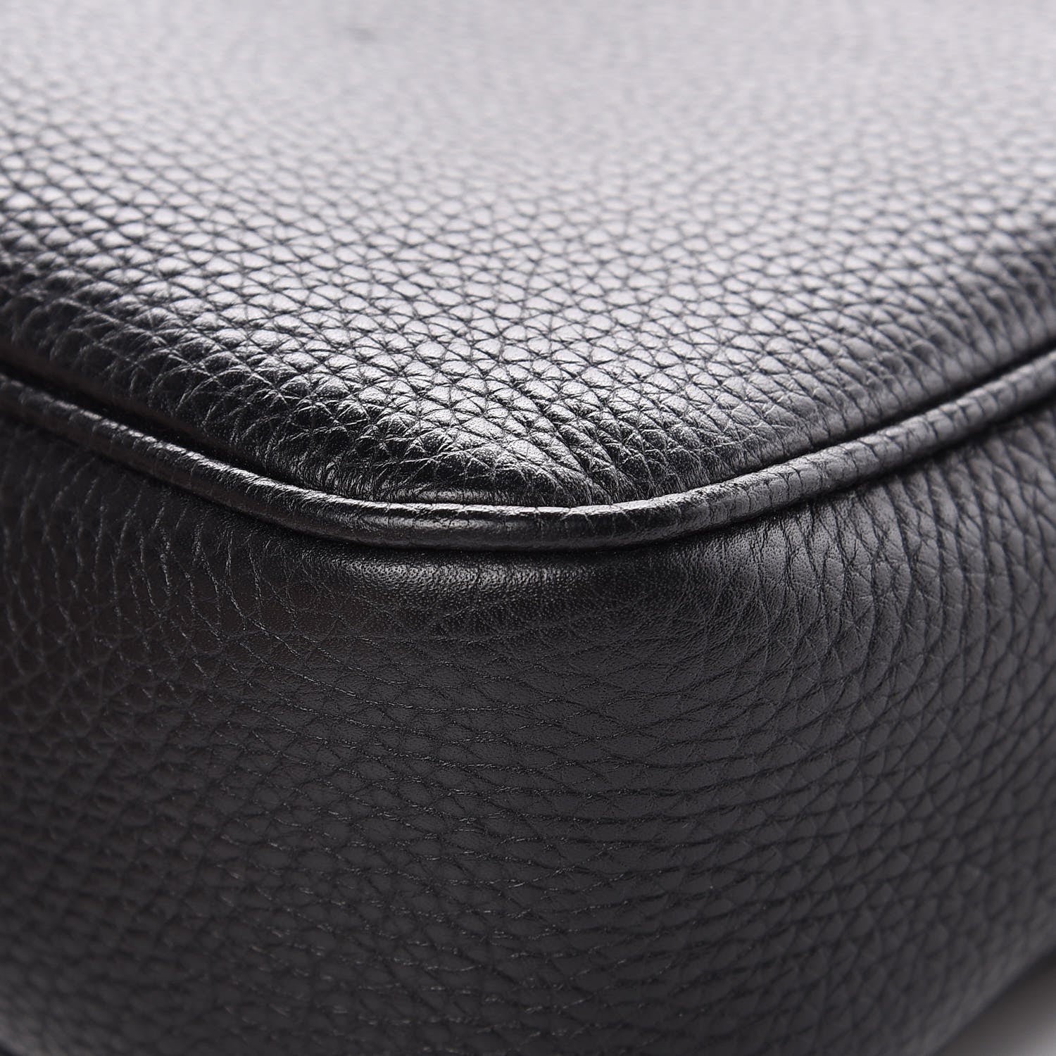 Gucci Pebbled Calfskin Small Soho Disco Bag Black 10 of 11