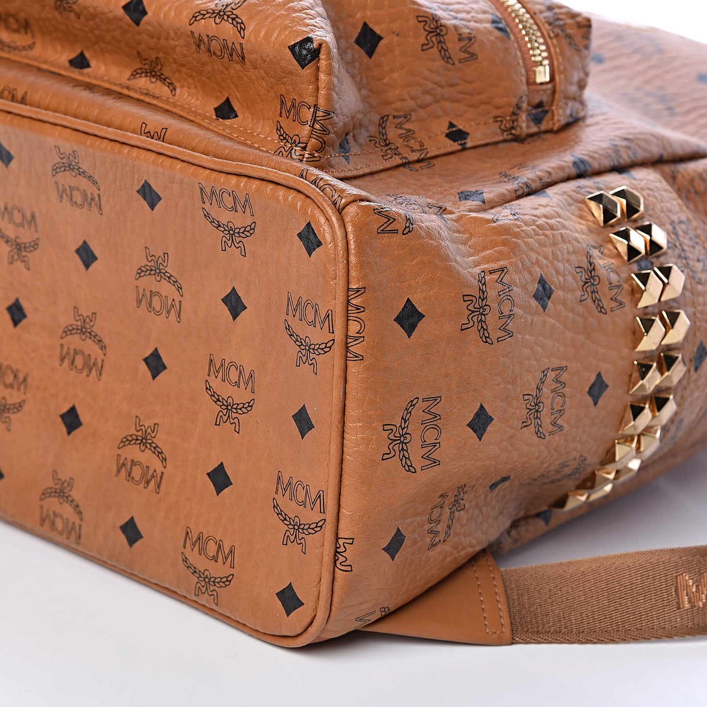Visetos Medium Side Studs Stark Backpack Cognac