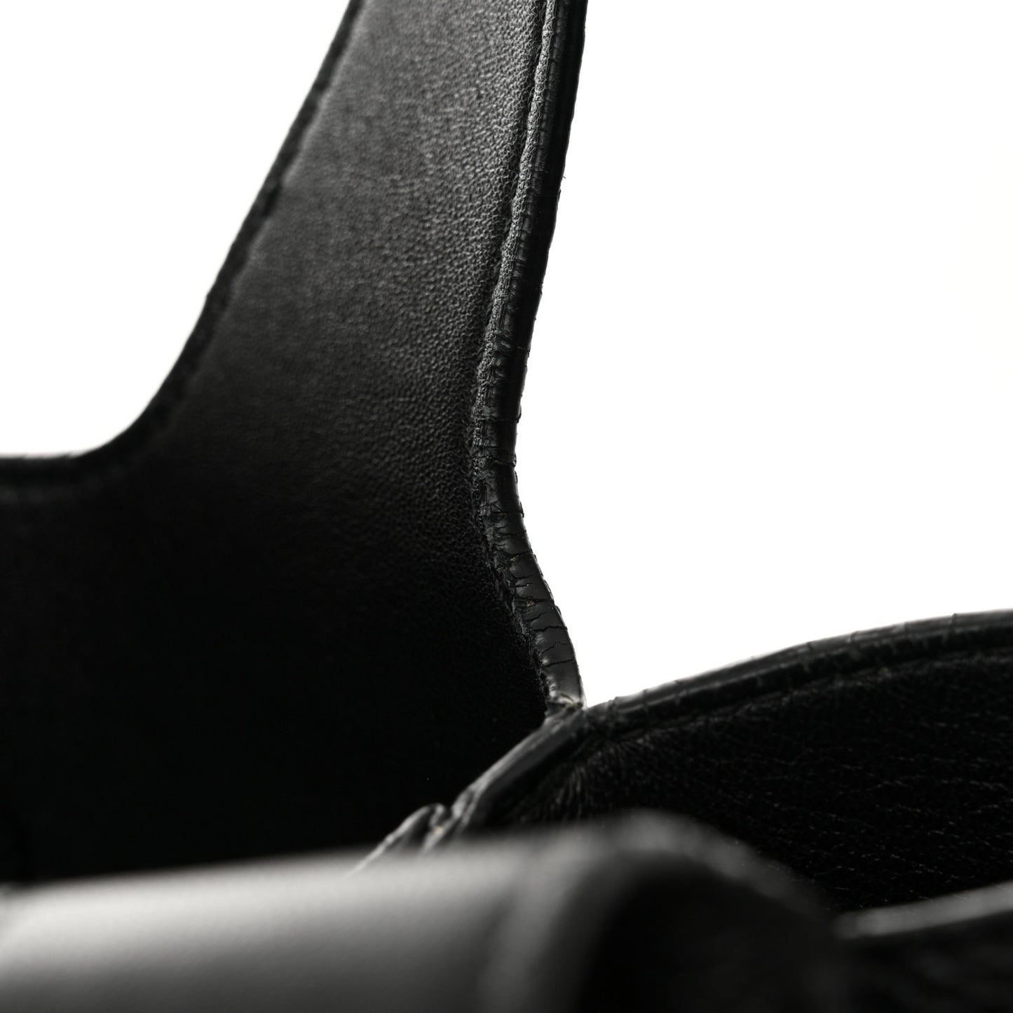 Vitello Daino Soft Small Dynamique Tote Black