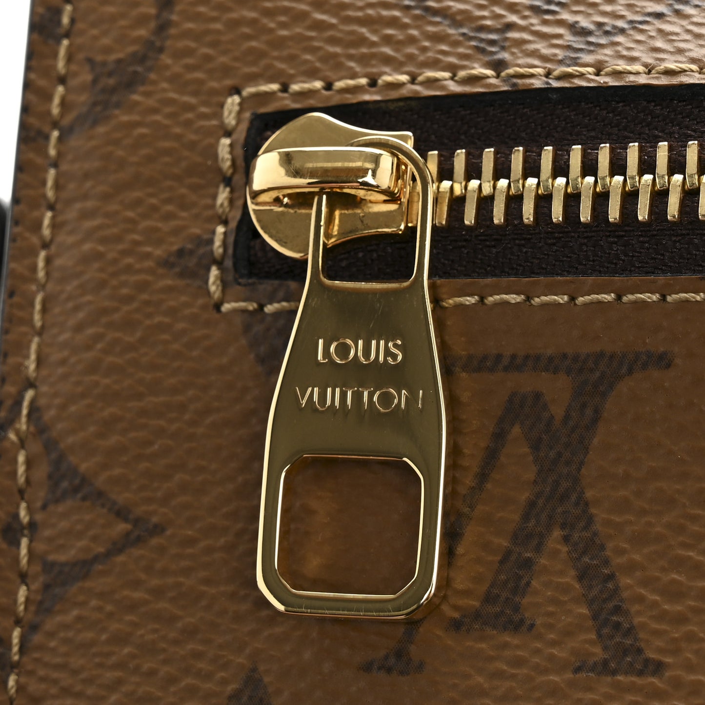 Reverse Monogram Pochette Metis