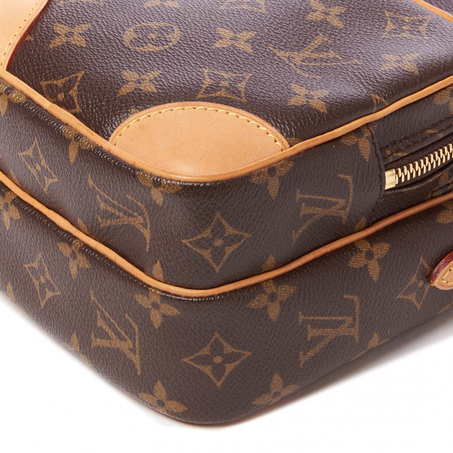Monogram Amazone