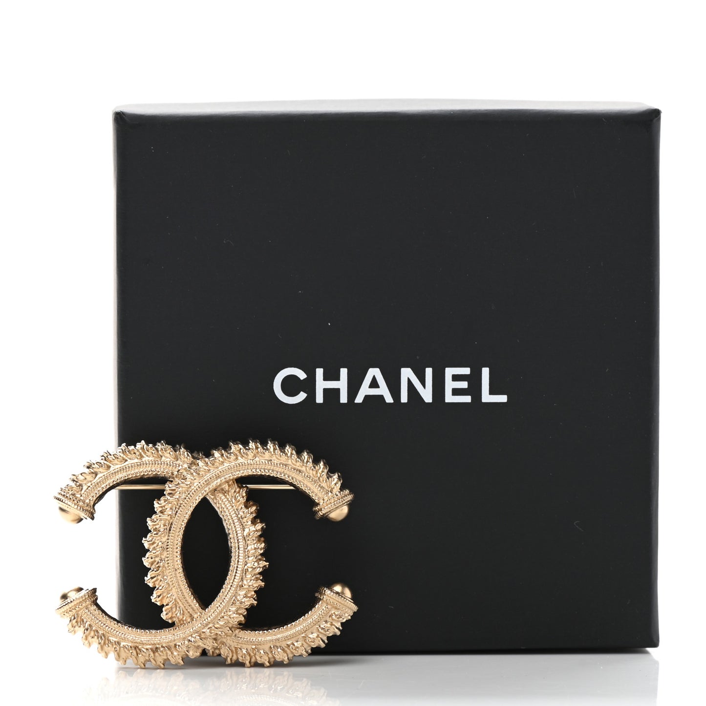 Metal CC Brooch Light Gold