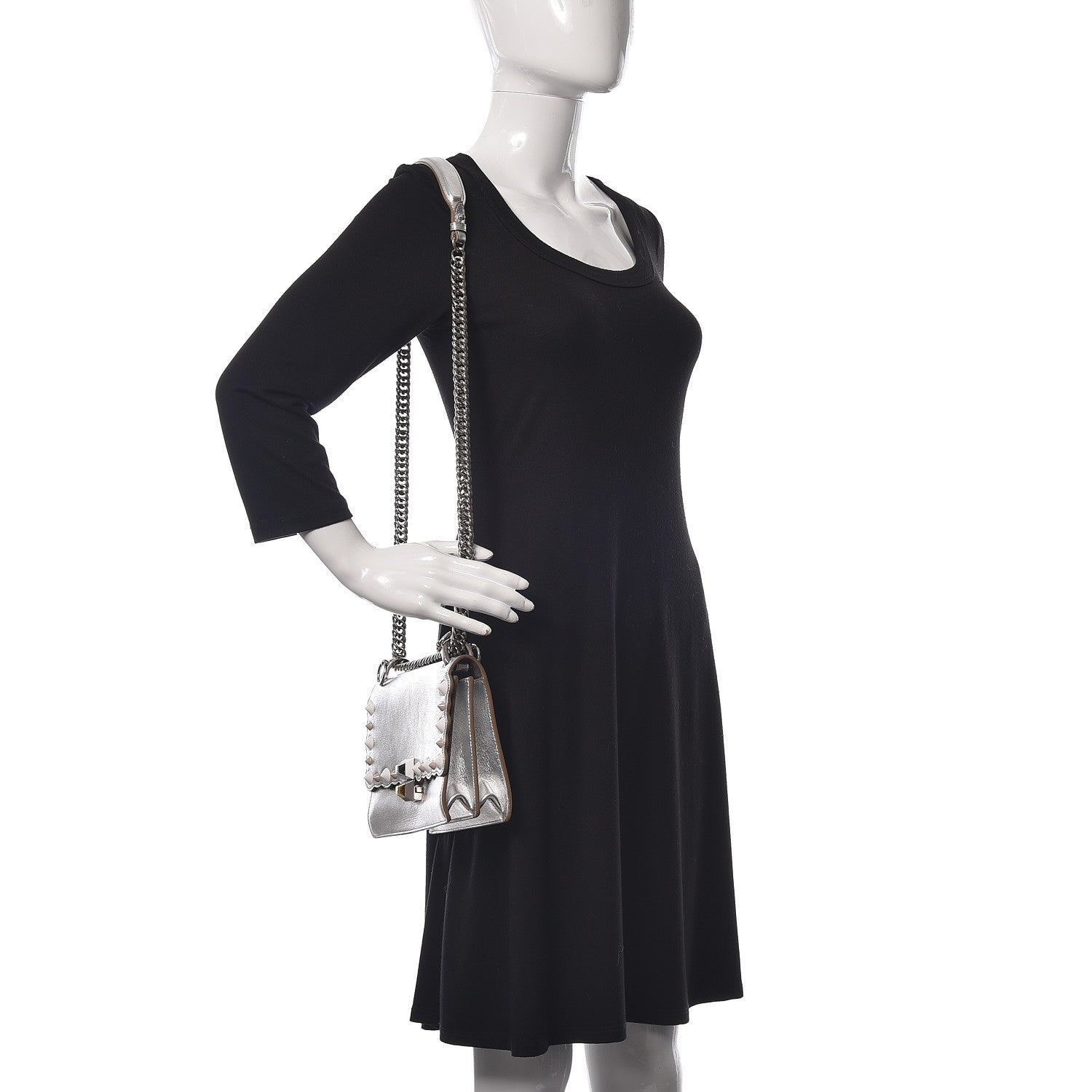 Fendi Vitello Catalan Mirror Scalloped Multi Studded Small Kan I Shoulder Bag Argento 2 of 10
