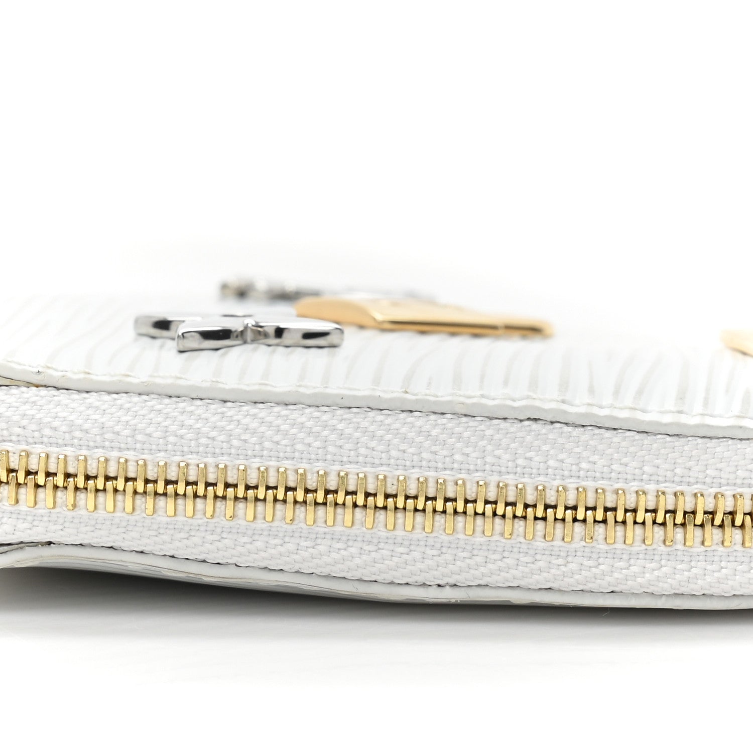 Louis Vuitton Epi Love Lock Heart Coin Purse White 7 of 8
