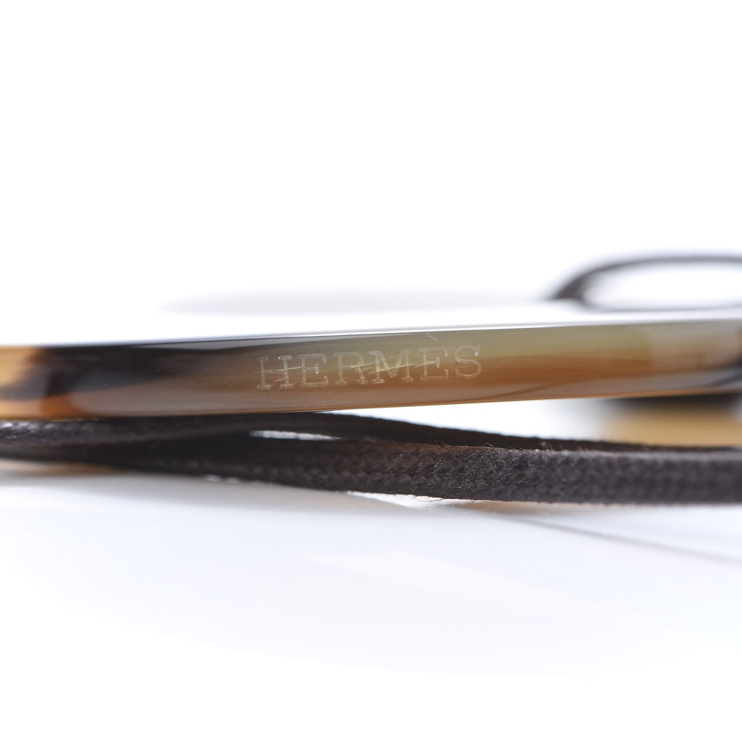 Buffalo Horn Isthme Pendant Necklace
