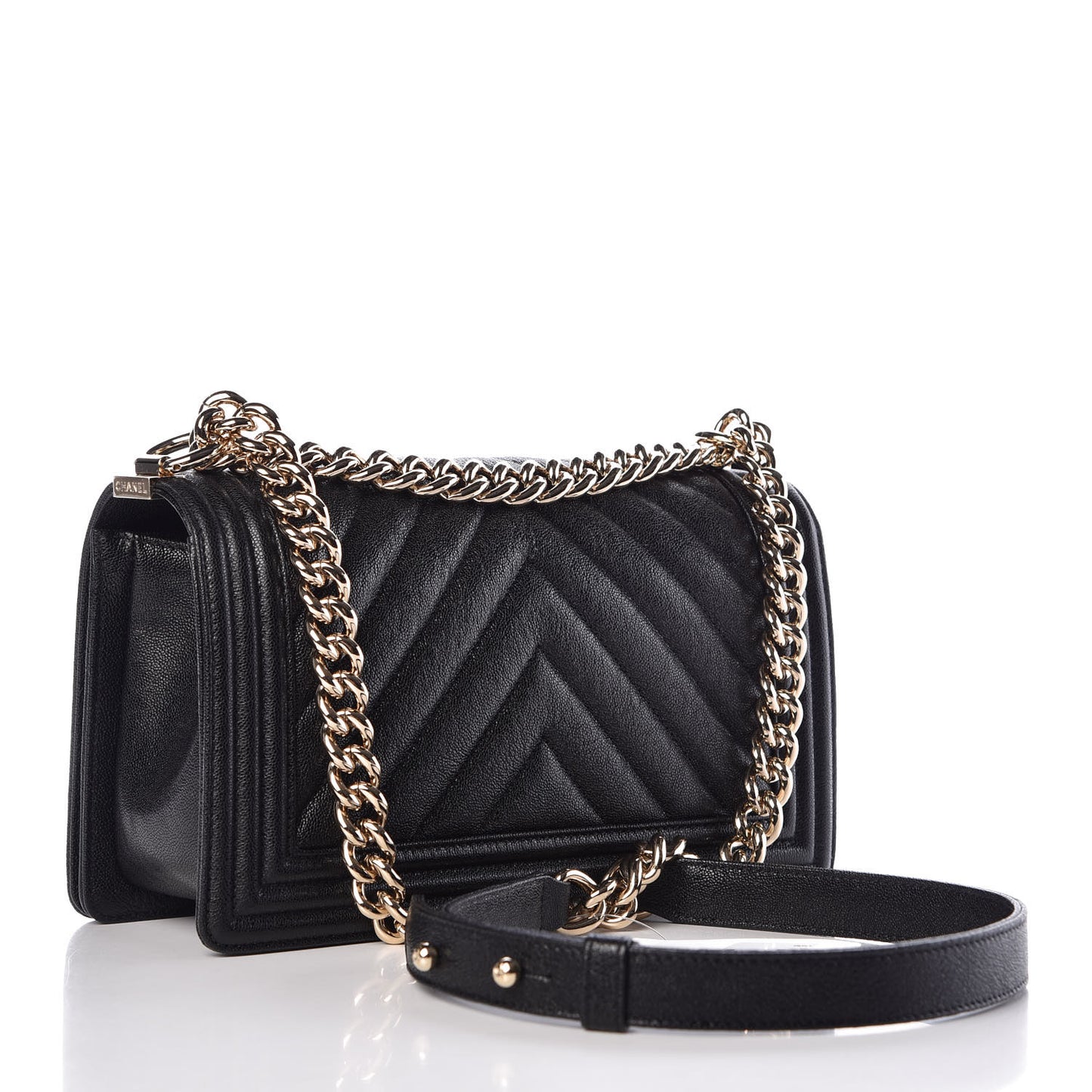 Caviar Chevron Quilted Medium Boy Flap Black