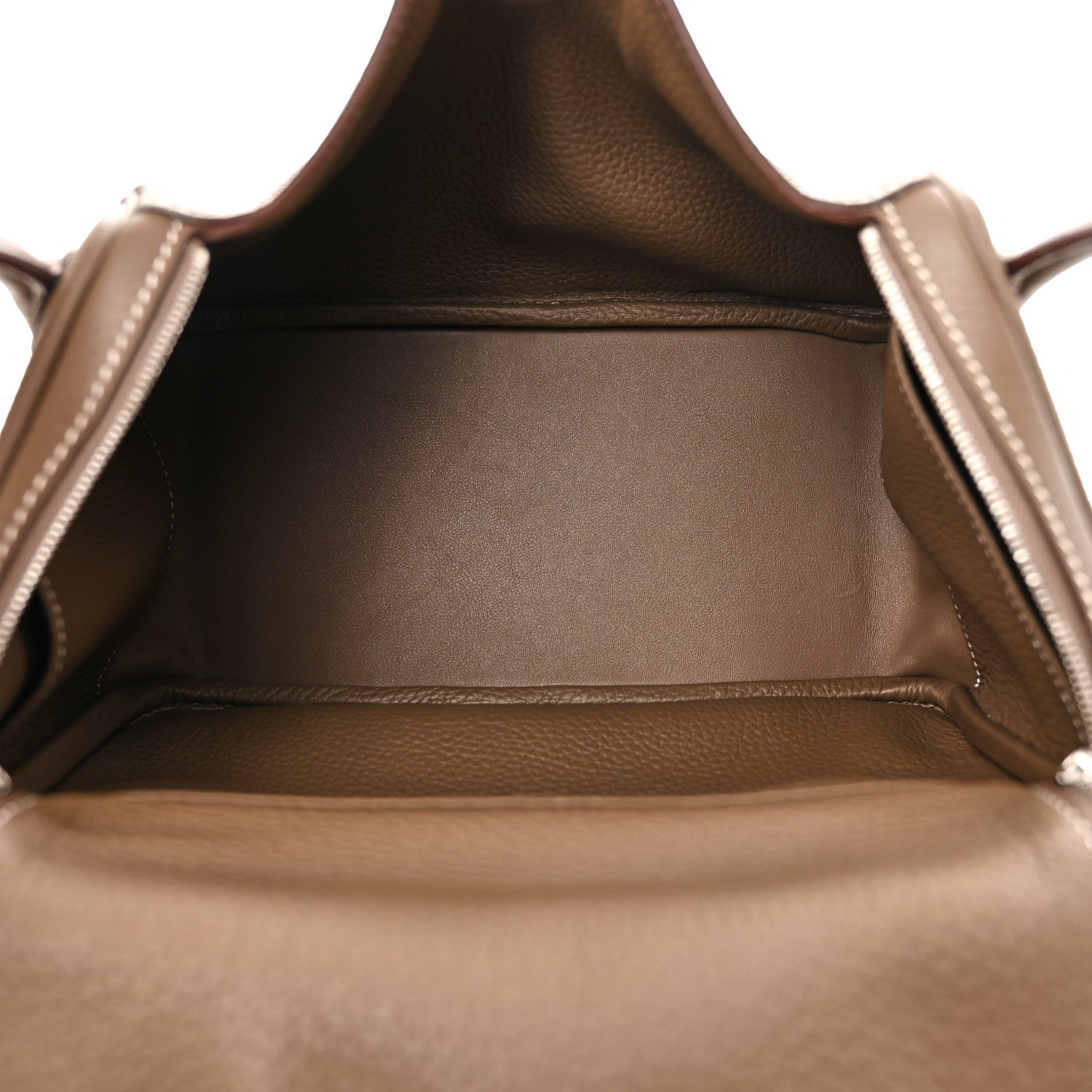 Hermes Taurillon Clemence Lindy 26 Etoupe 5 of 11