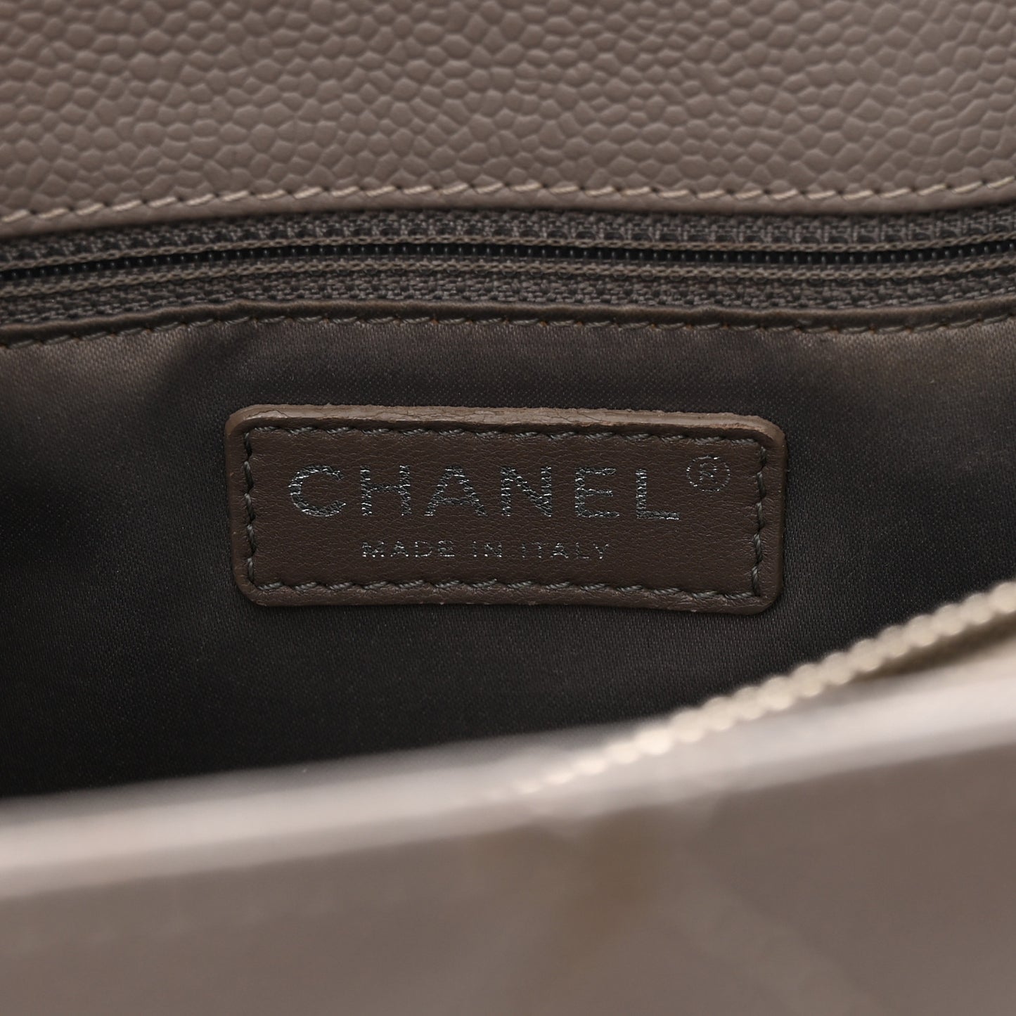 Caviar Quilted Grand Shopping Tote GST Light Grey